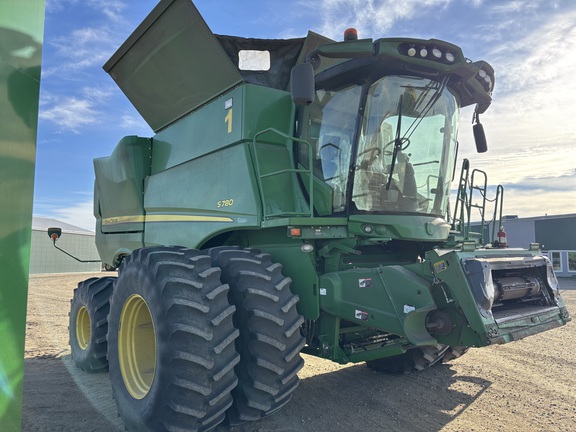 2019 John Deere S780 Combine