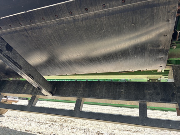 2022 John Deere HD50R Header Combine