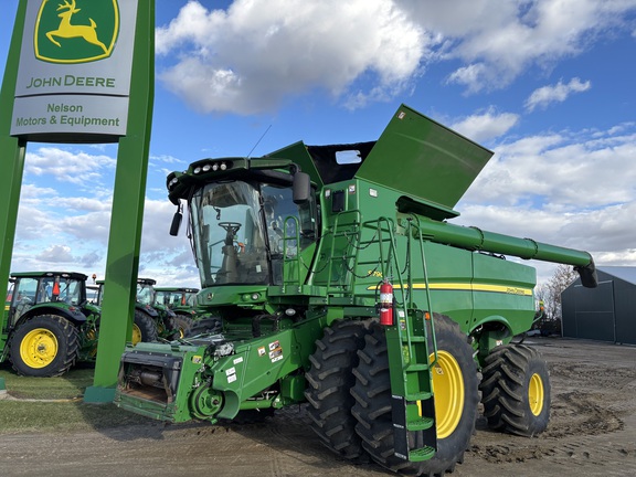 2021 John Deere S790 Combine