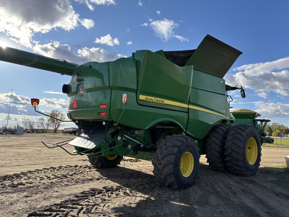 2021 John Deere S790 Combine