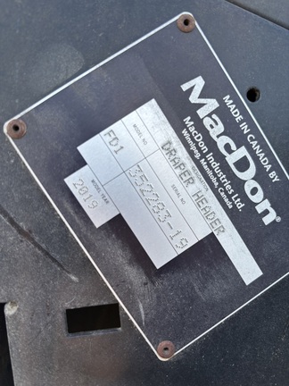 2019 MacDon FD140 Header Combine