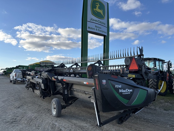 2019 MacDon FD140 Header Combine