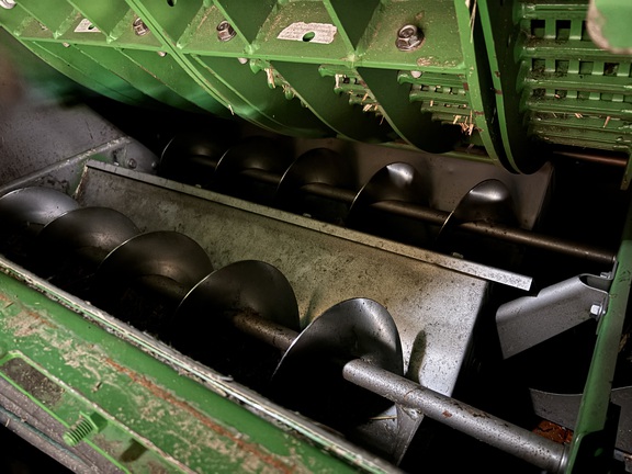 2017 John Deere S680 Combine