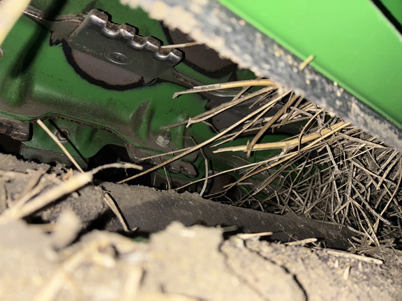 2017 John Deere S680 Combine