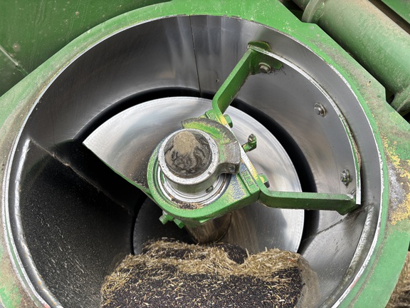 2017 Brent V1000 Grain Cart