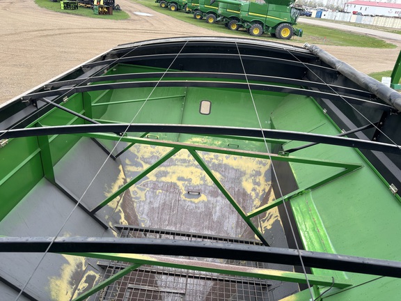2017 Brent V1000 Grain Cart