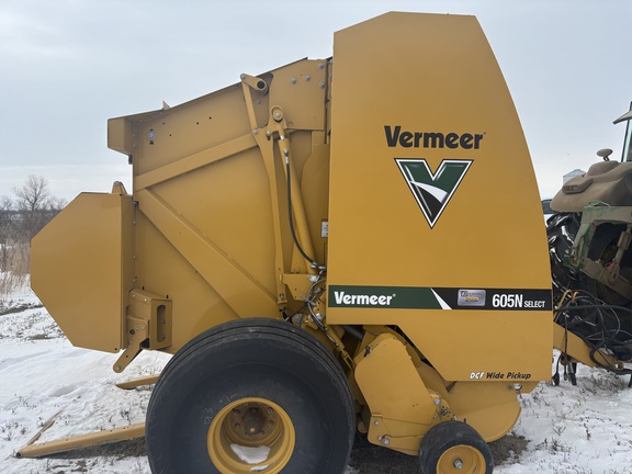 2021 Vermeer 605n select Baler/Round