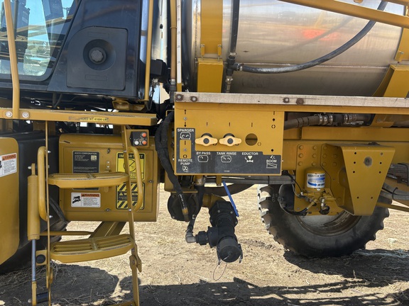 2006 RoGator 874 Sprayer/High Clearance