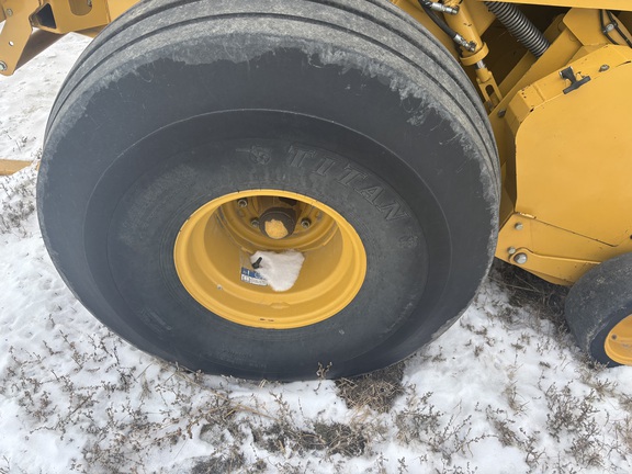 2017 Vermeer 605N Select Baler/Round