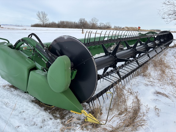 2014 John Deere 635FD Header Combine