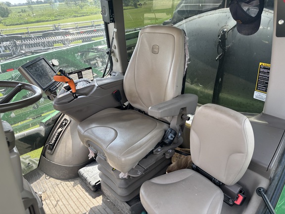 2019 John Deere R4044 Sprayer/High Clearance