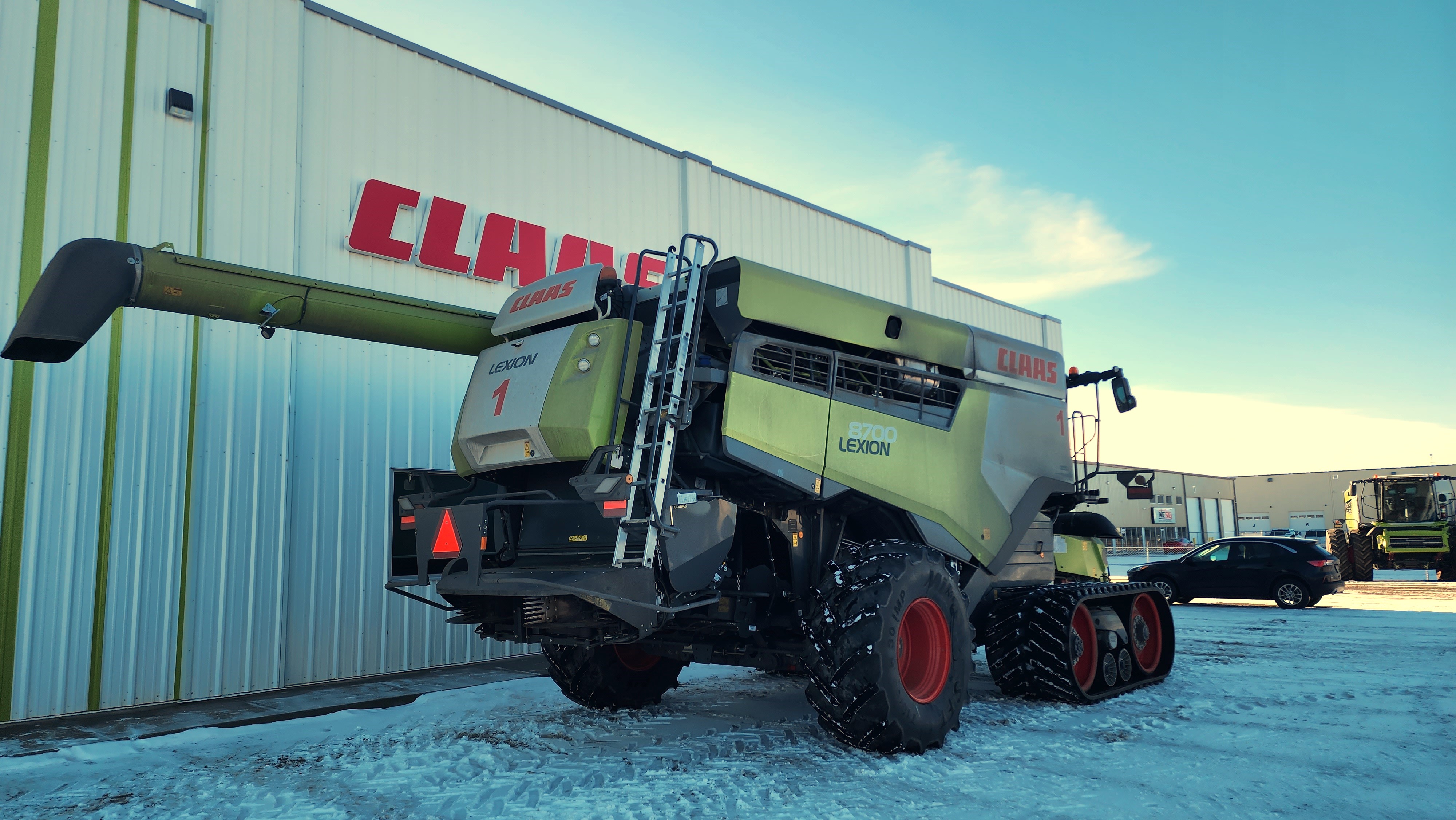 2022 CLAAS 8700TT Combine