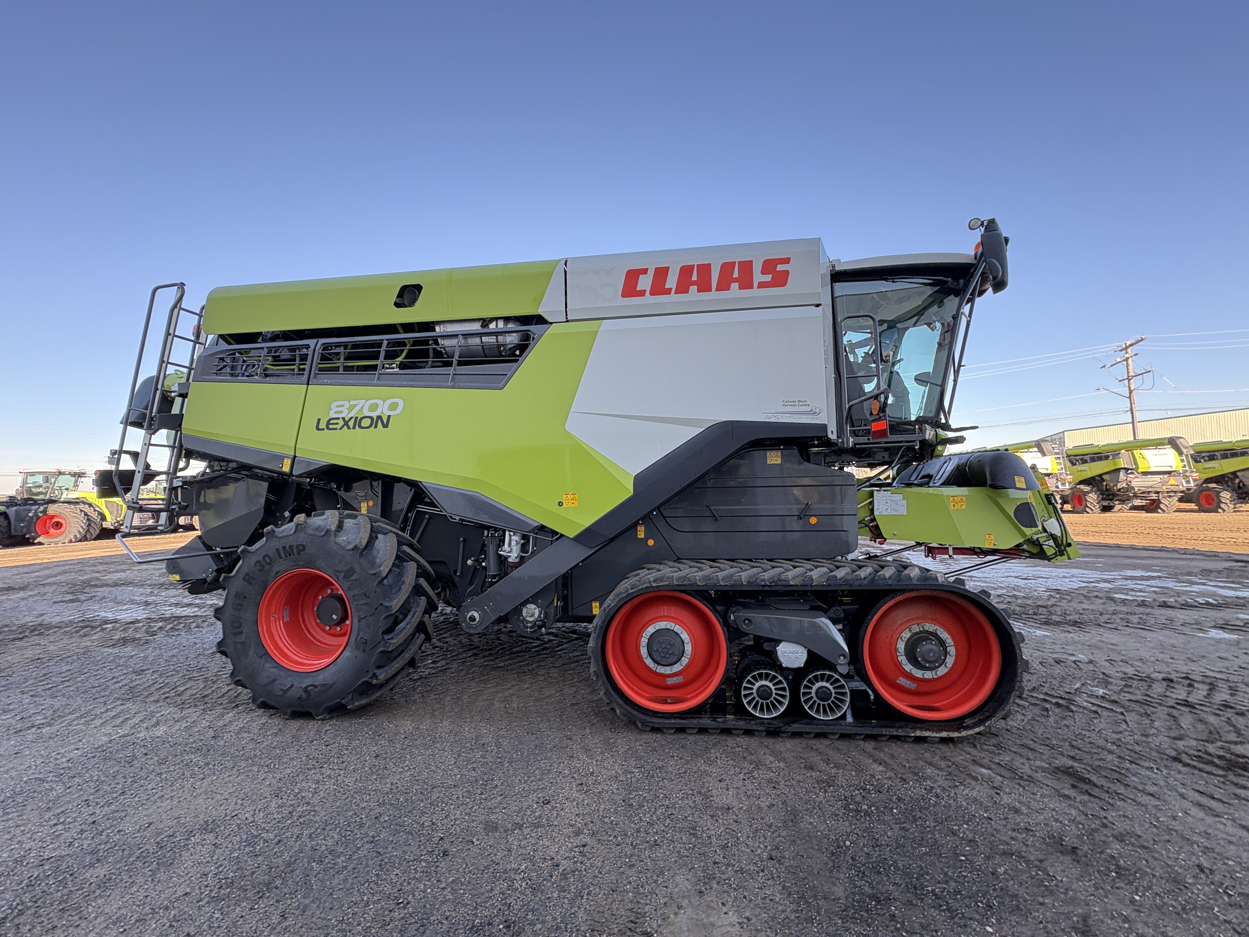 2022 CLAAS 8700TT Combine