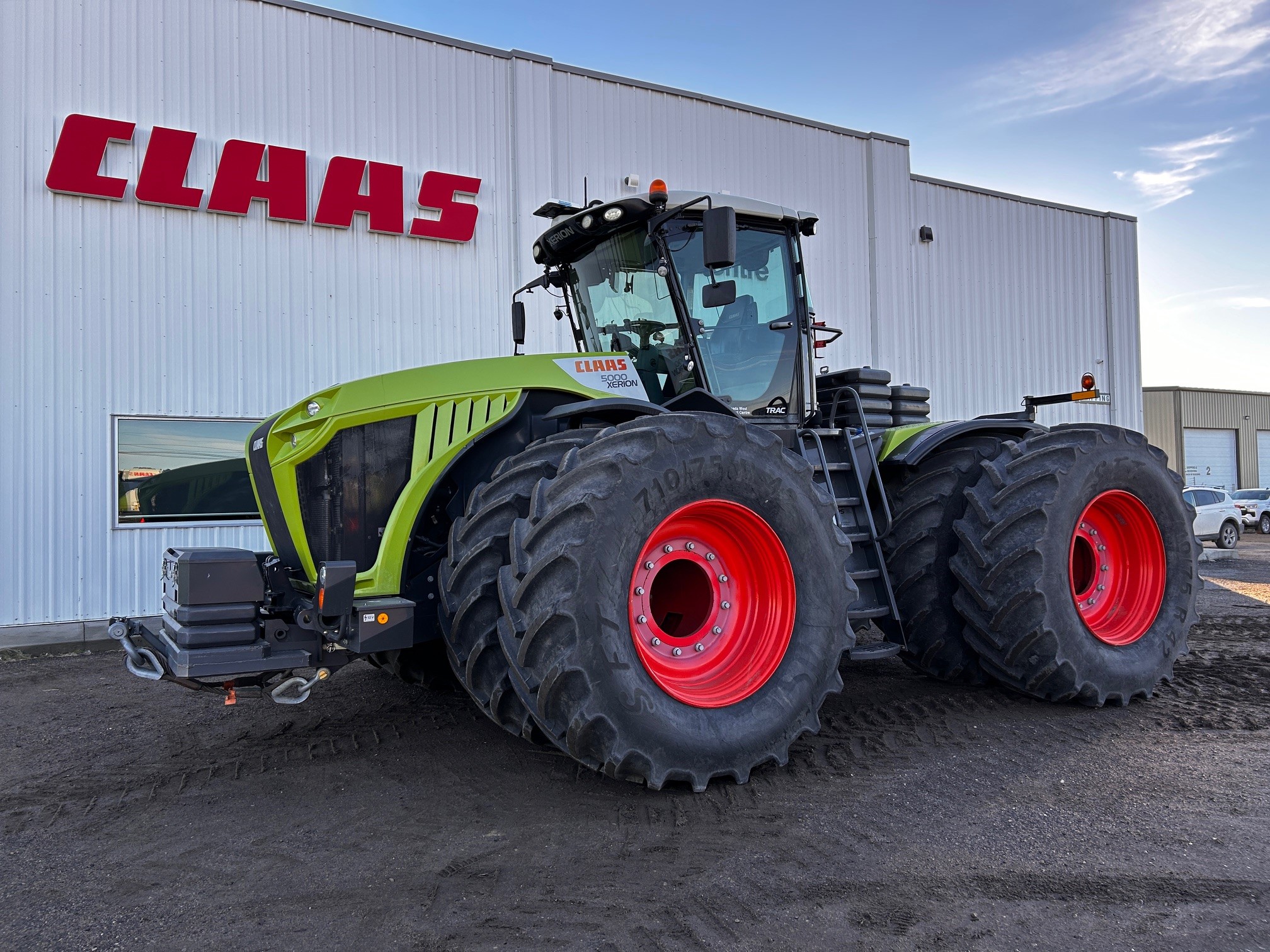 2018 CLAAS Xerion 5000 Duals Tractor