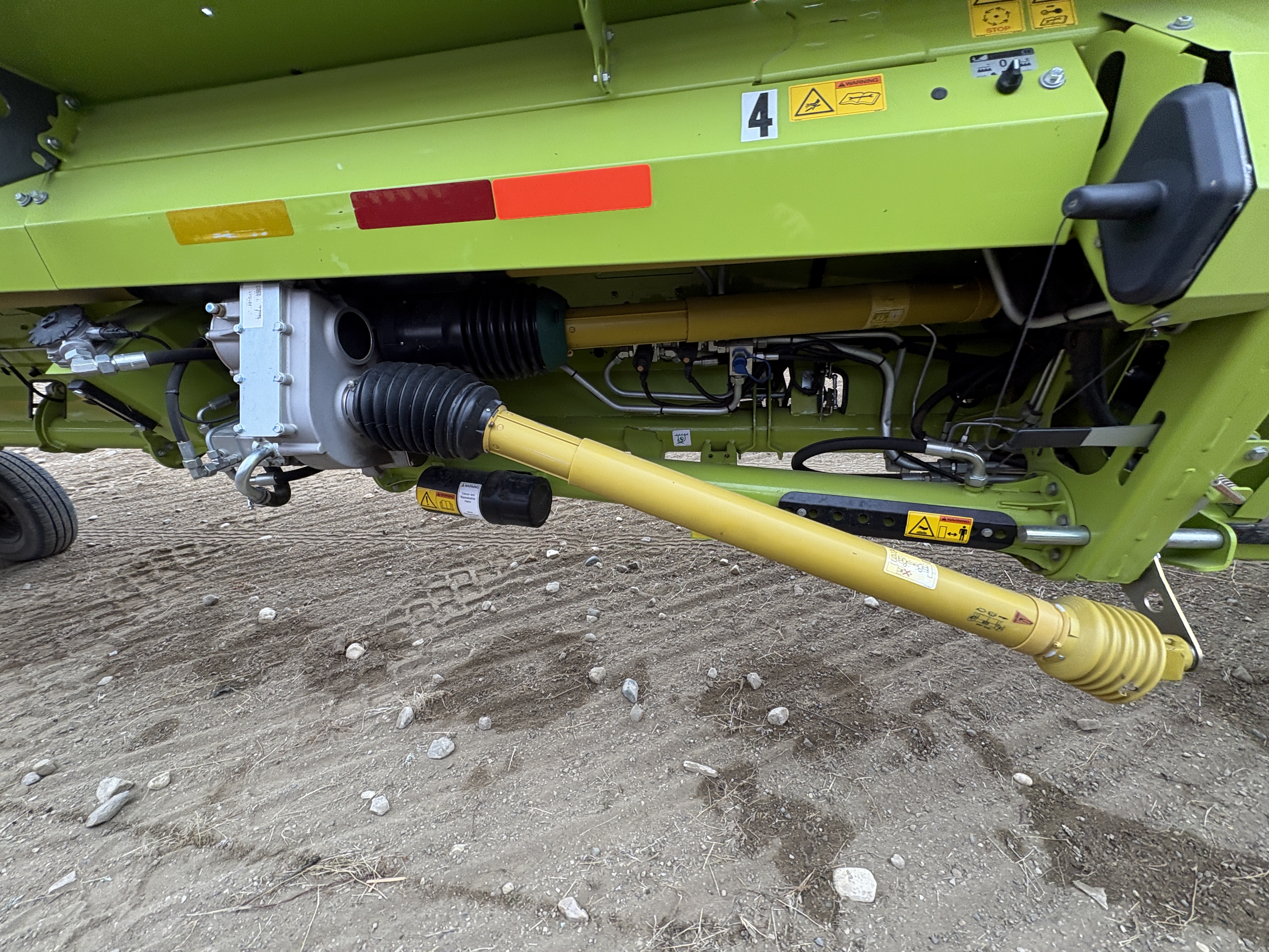 2022 CLAAS Convio 1380 Header Flex