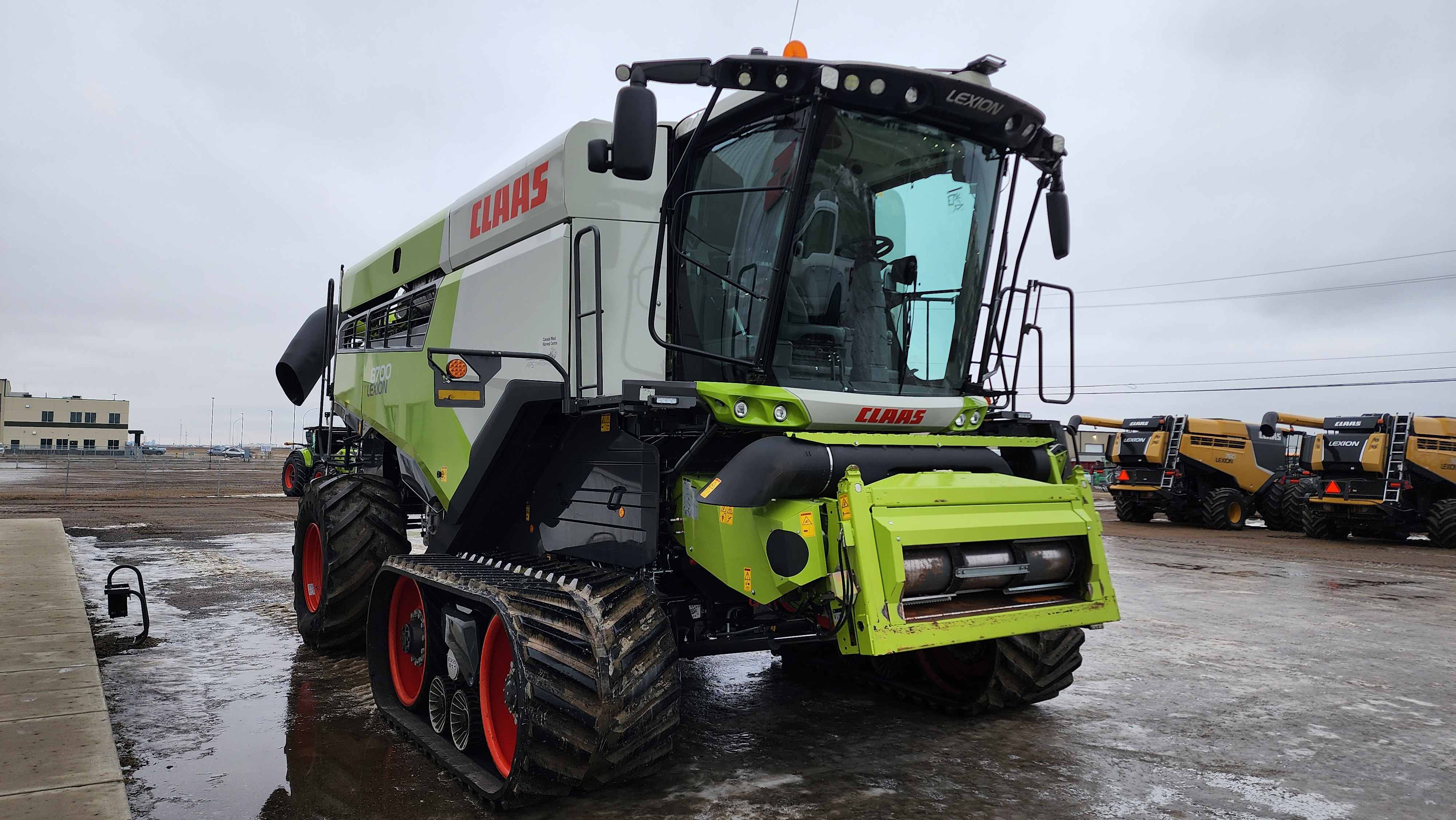 2021 CLAAS 8700TT Combine