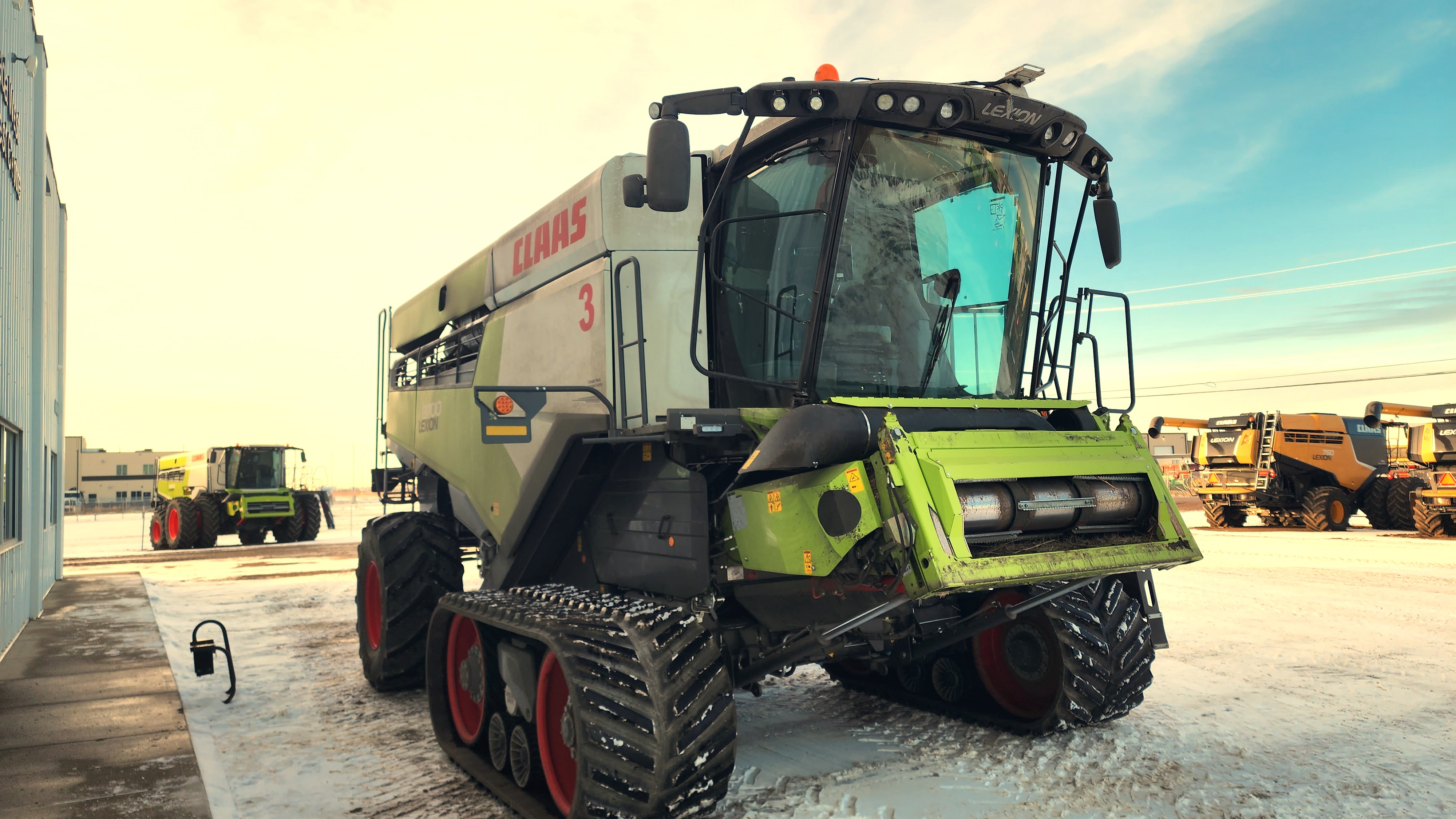 2022 CLAAS 8700TT Combine