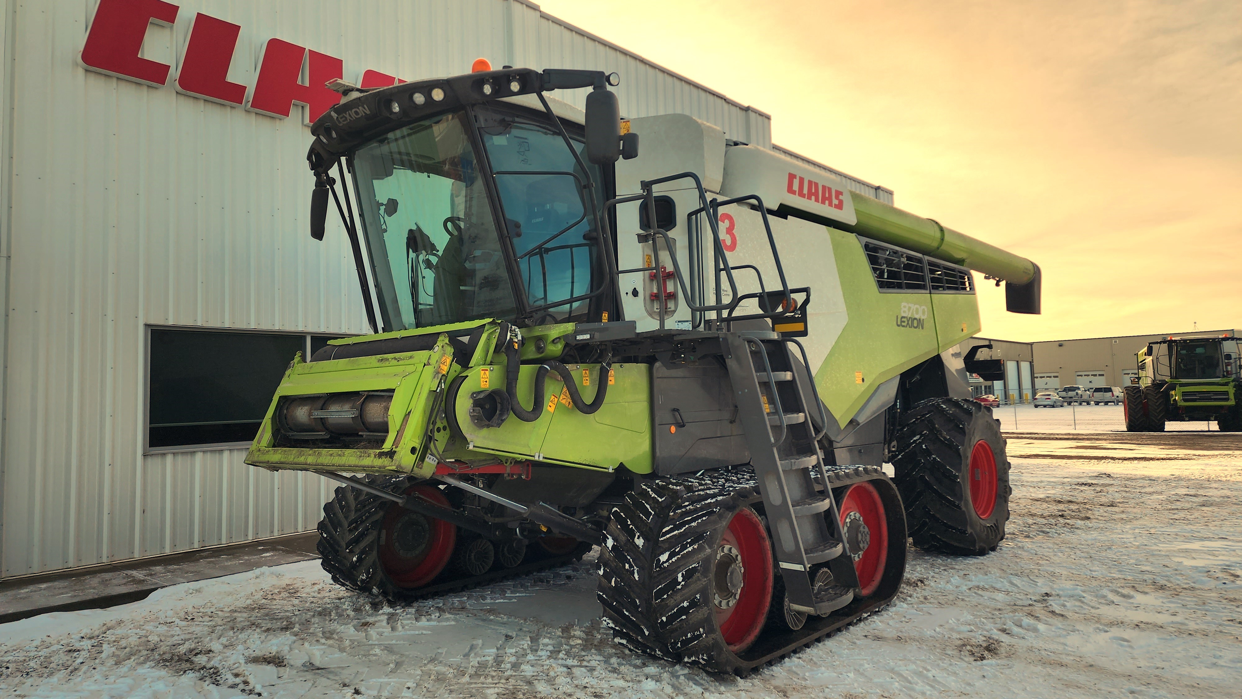 2022 CLAAS 8700TT Combine