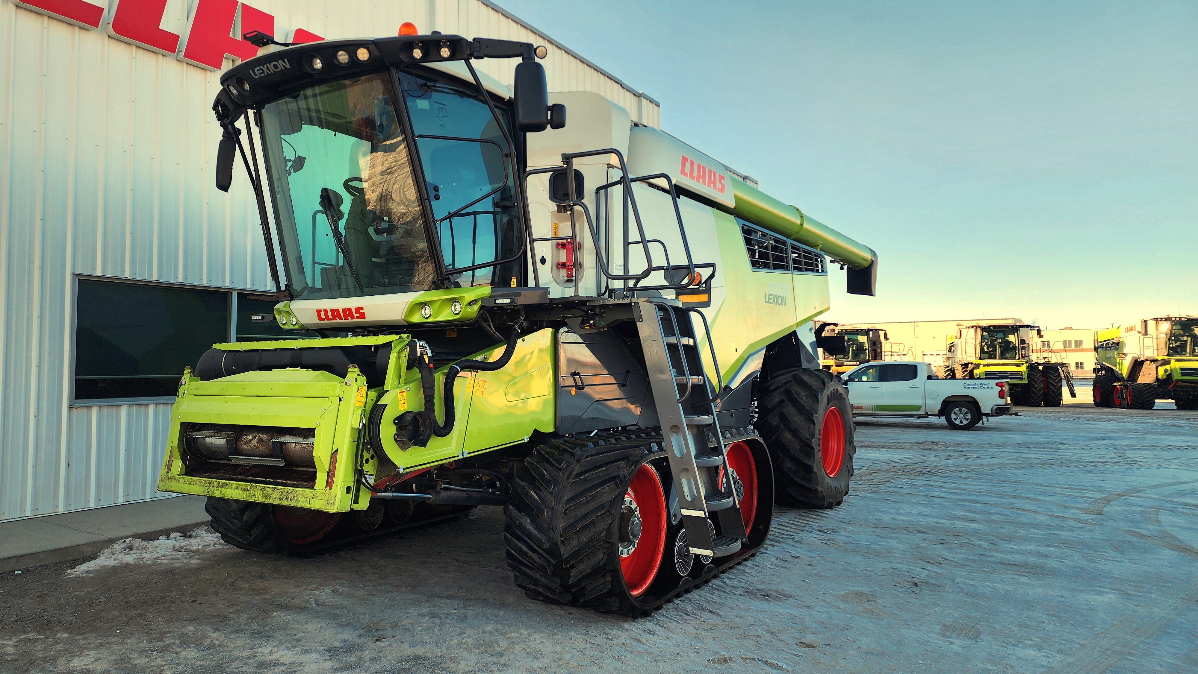 2022 CLAAS 8700TT Combine