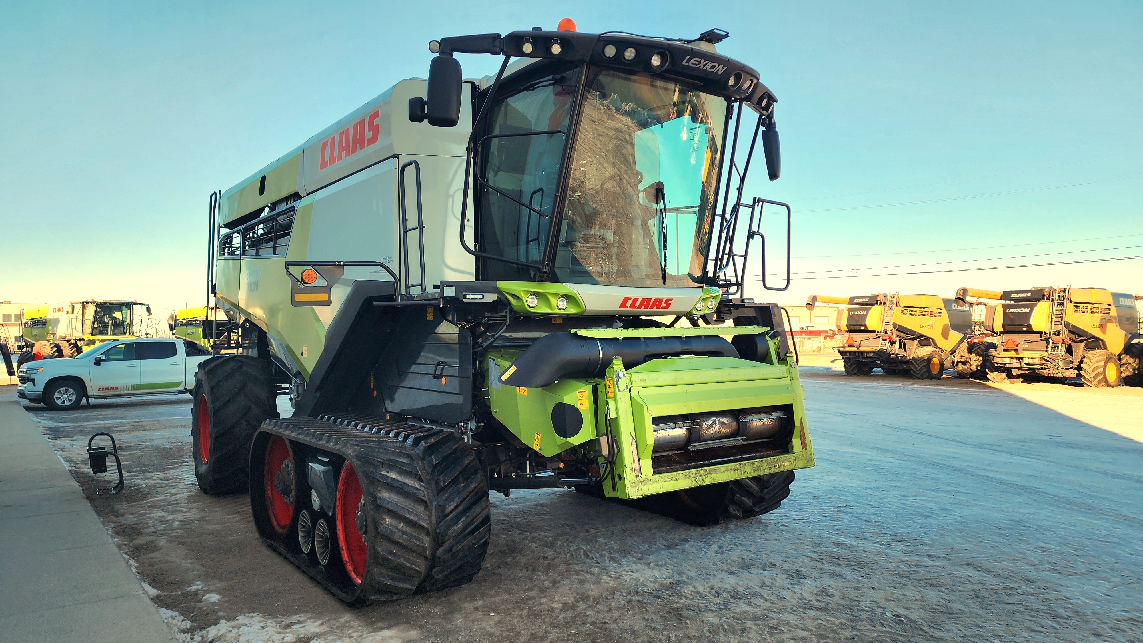 2022 CLAAS 8700TT Combine