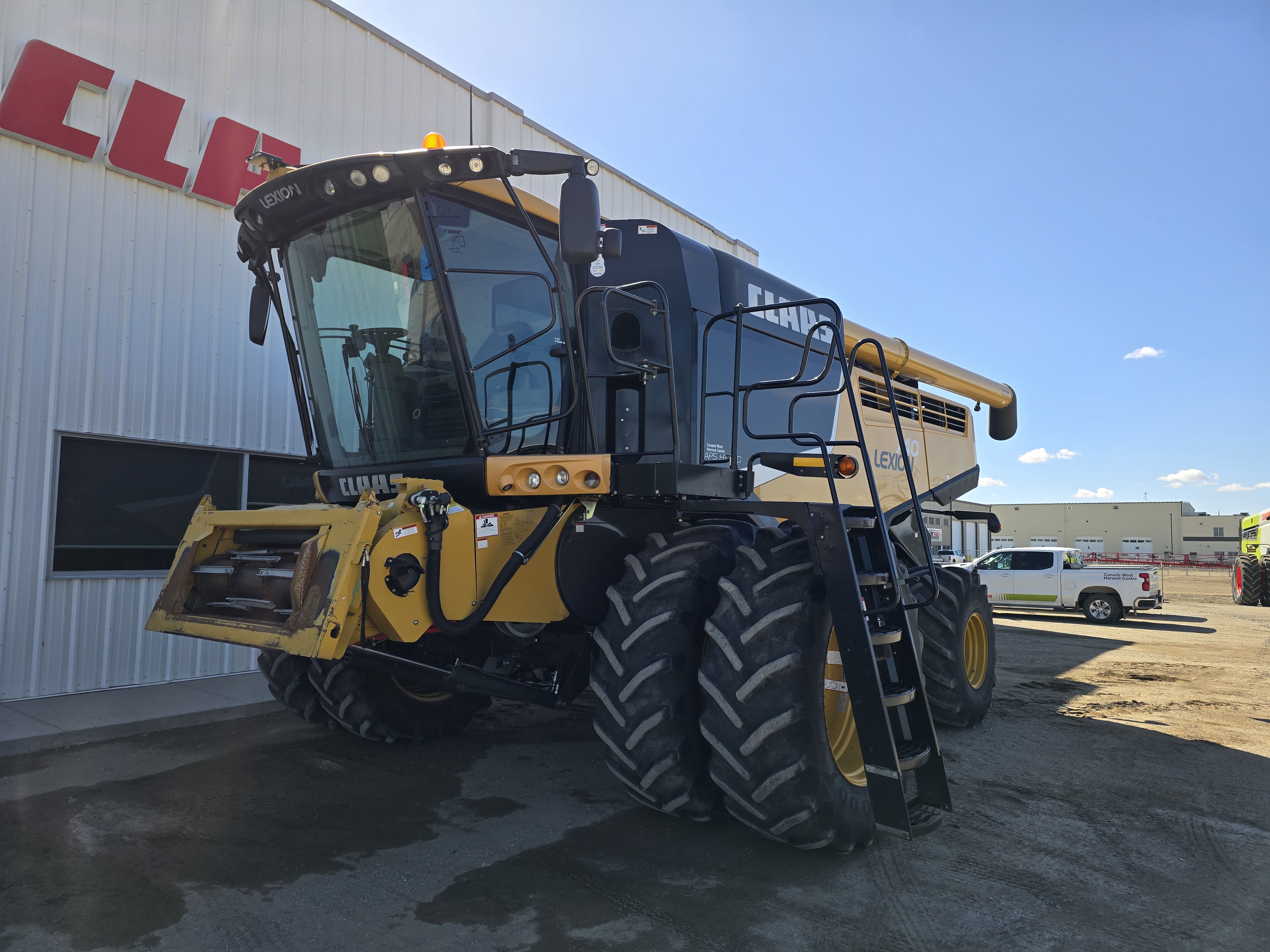 2014 CLAAS 740 Combine