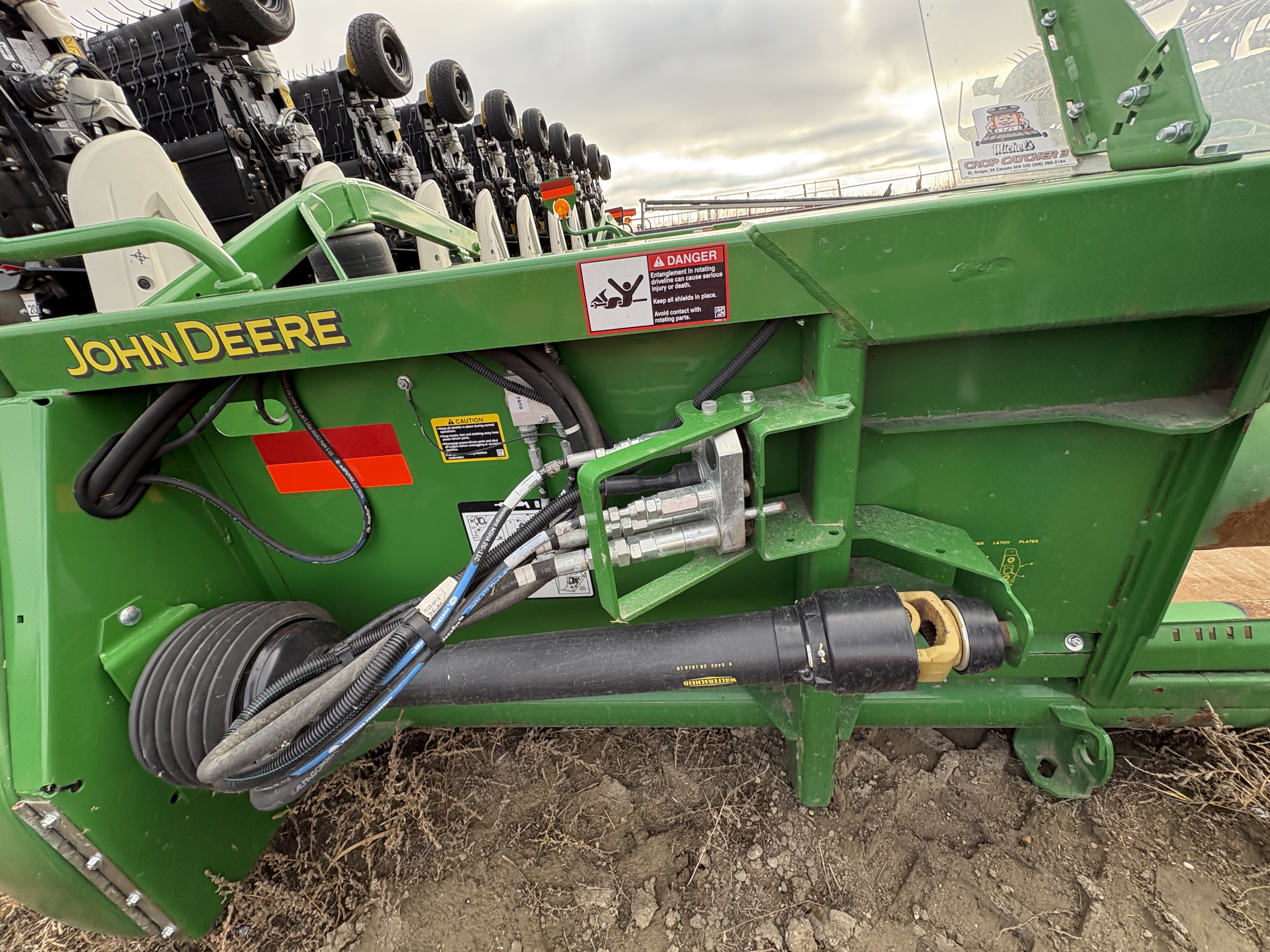 2020 John Deere 615P Header Combine