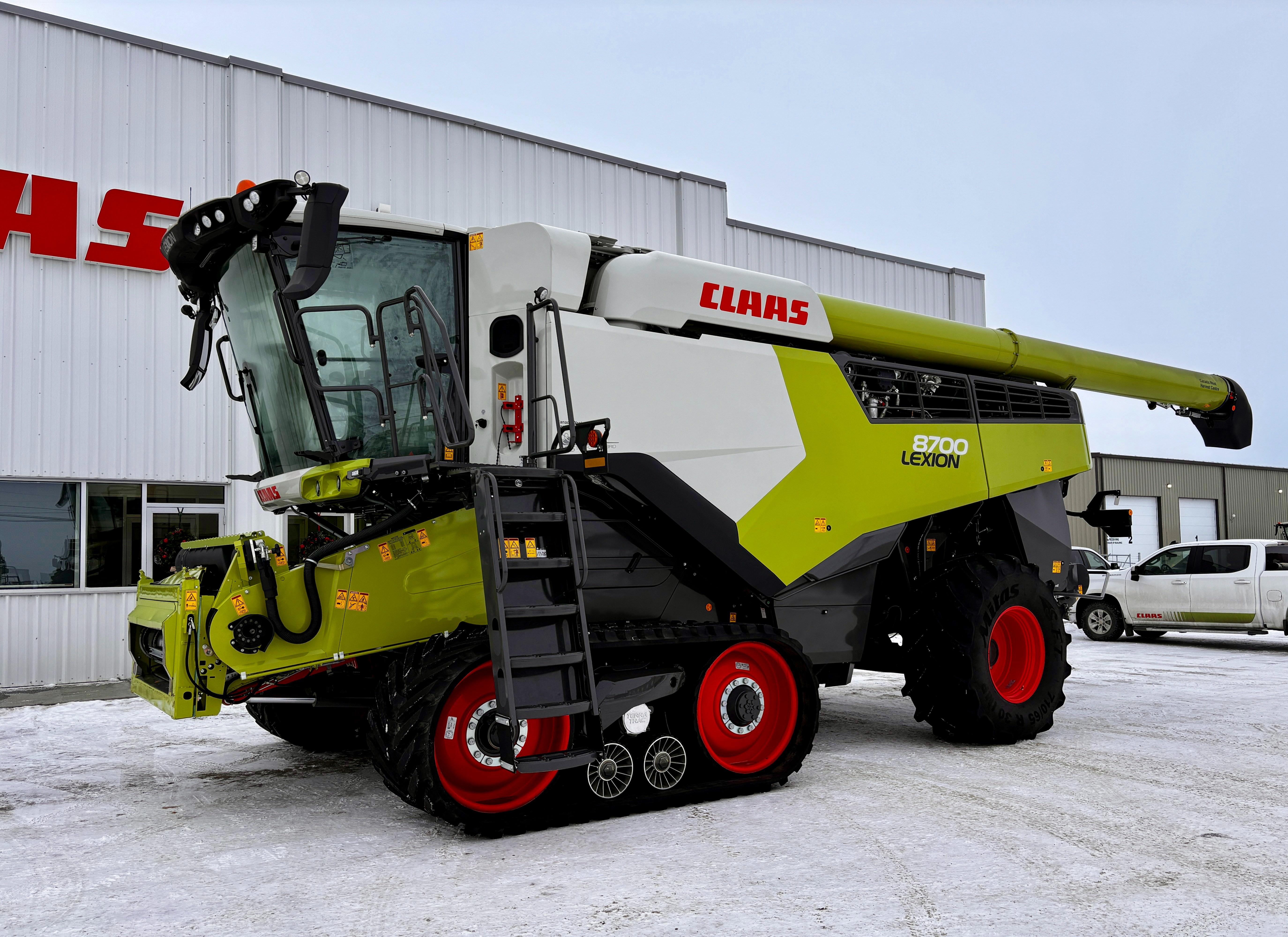 2024 CLAAS 8700TT Combine