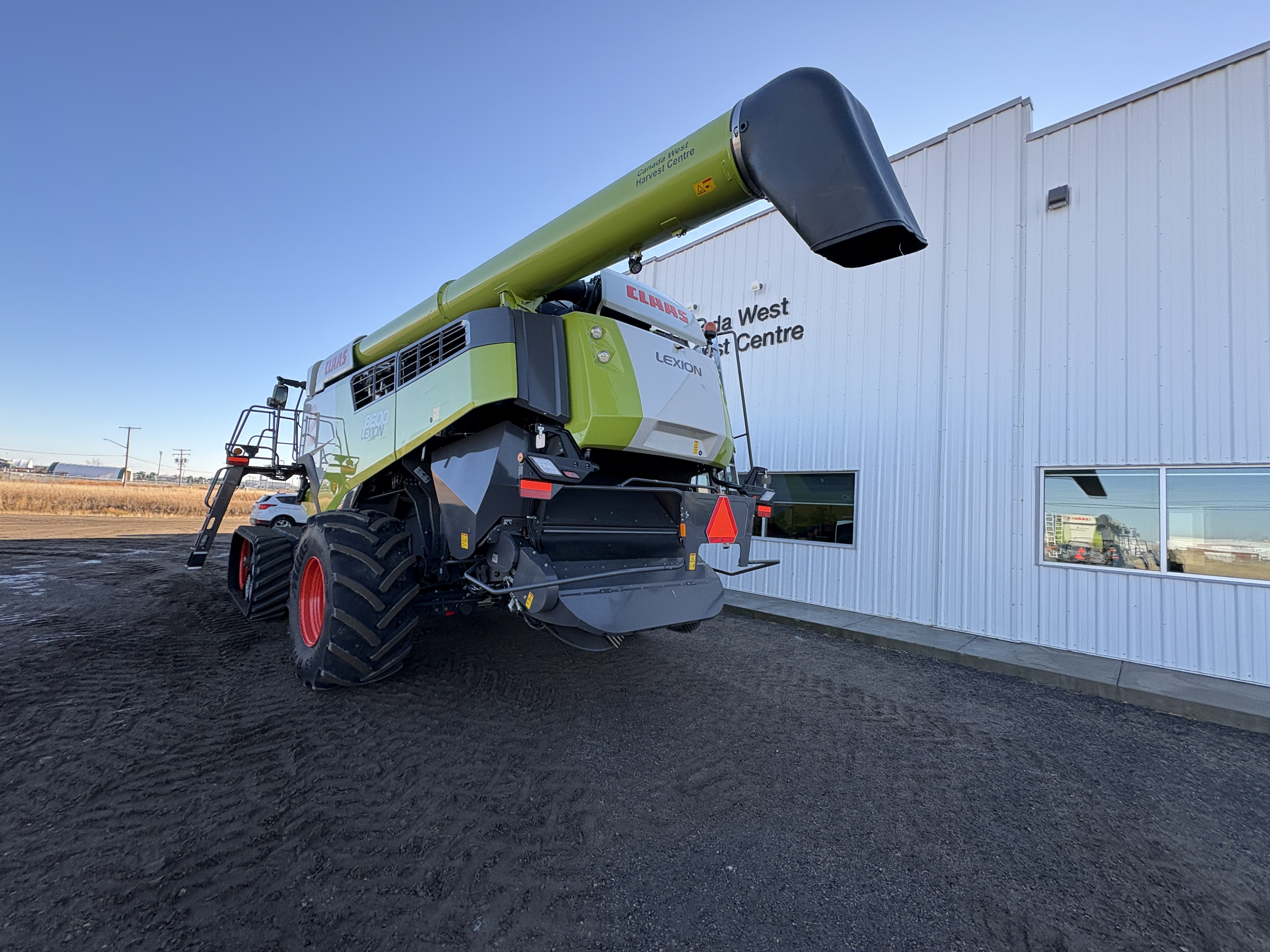 2022 CLAAS 8600TT Combine