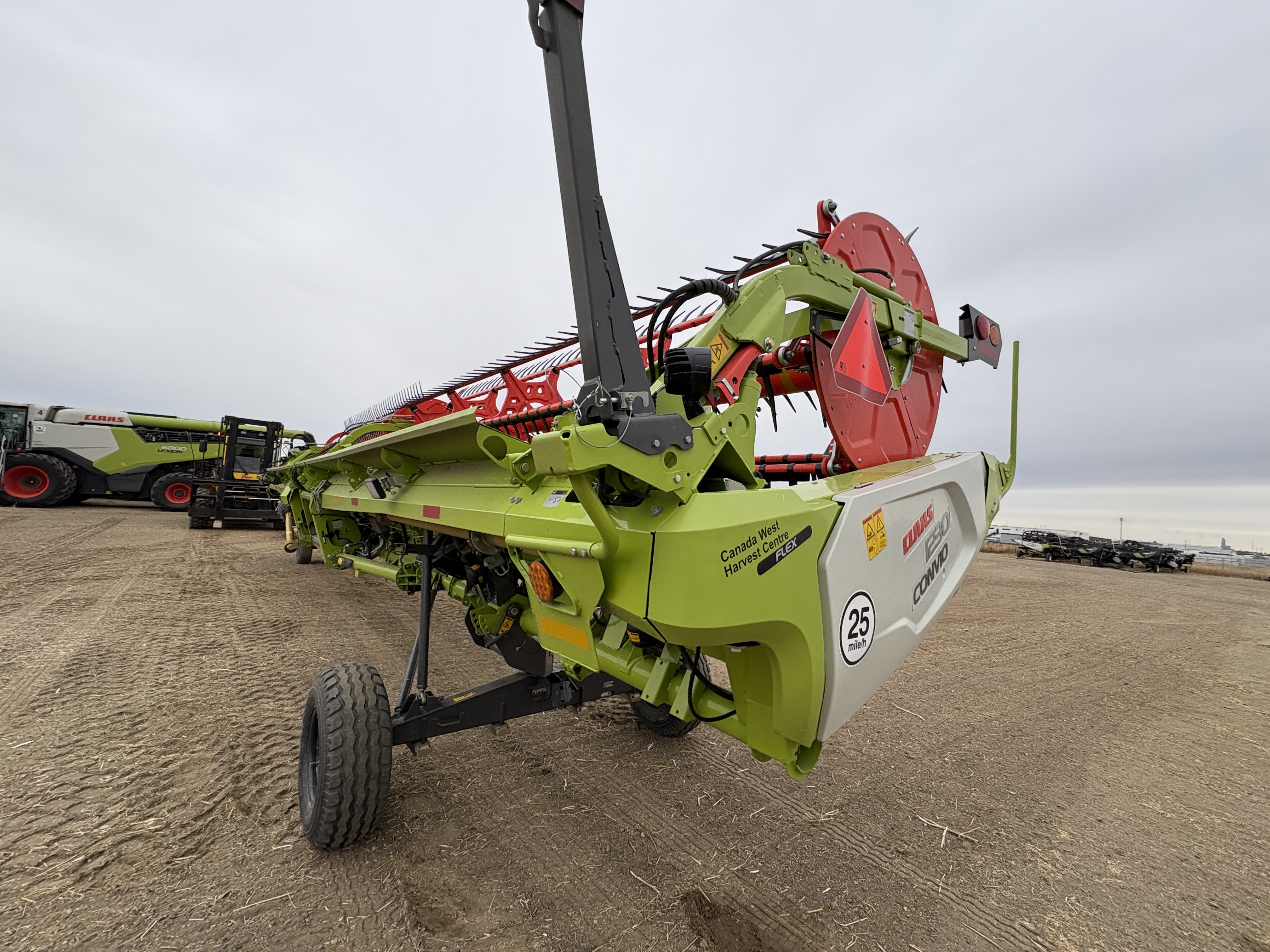 2023 CLAAS Convio 1230 Header Combine