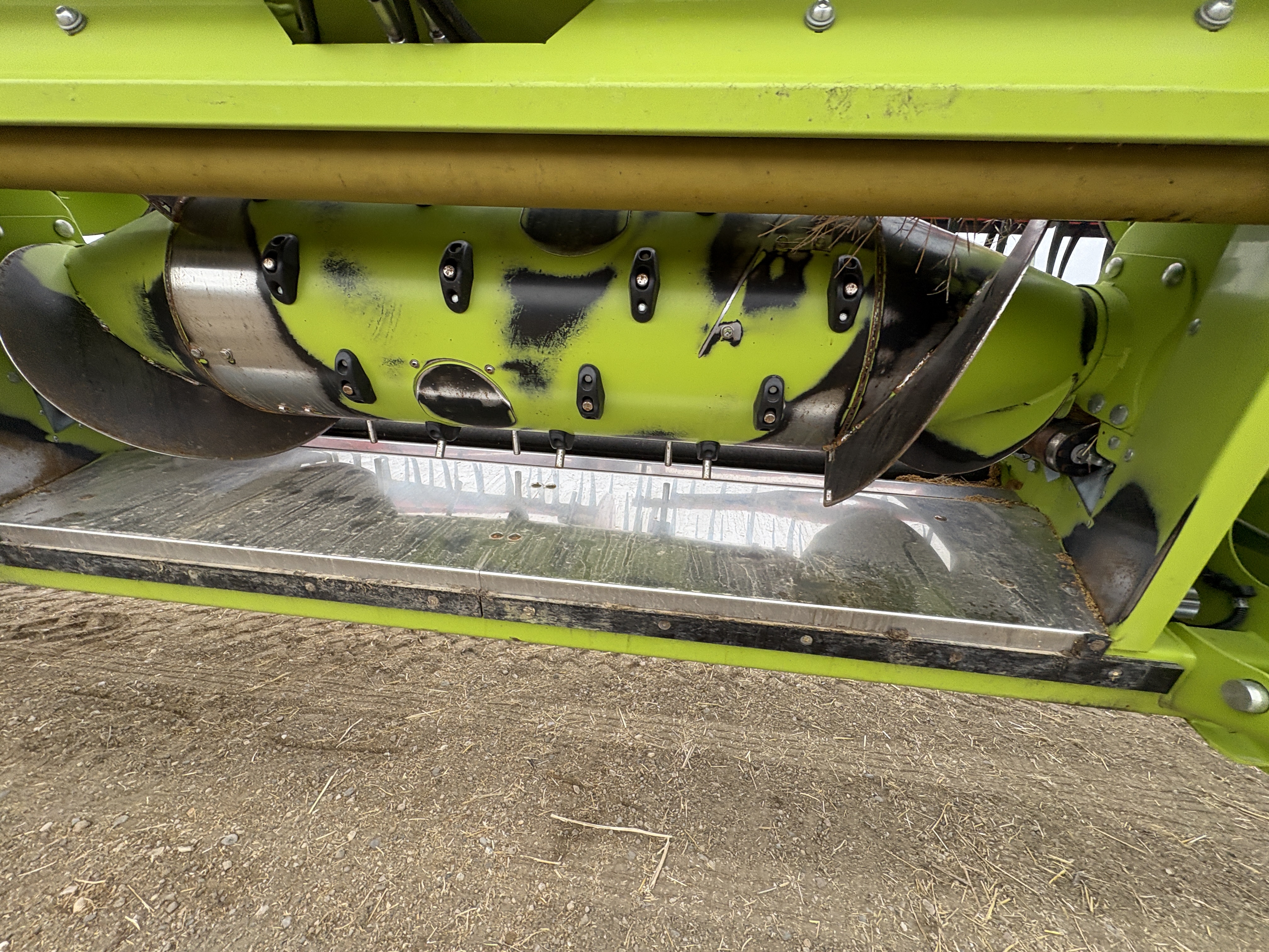 2023 CLAAS Convio 1230 Header Combine