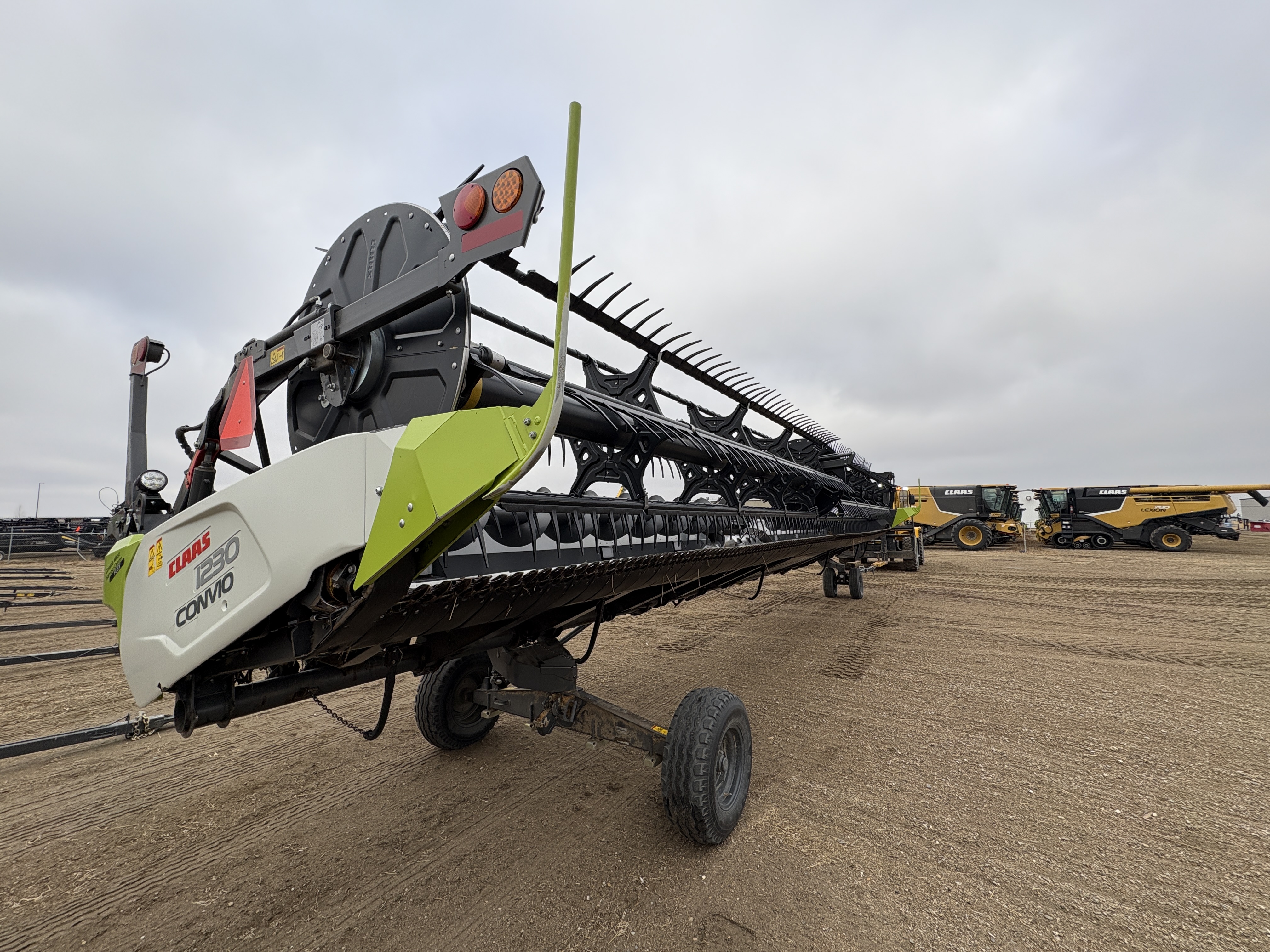 2021 CLAAS Convio Flex 1380 Header Combine