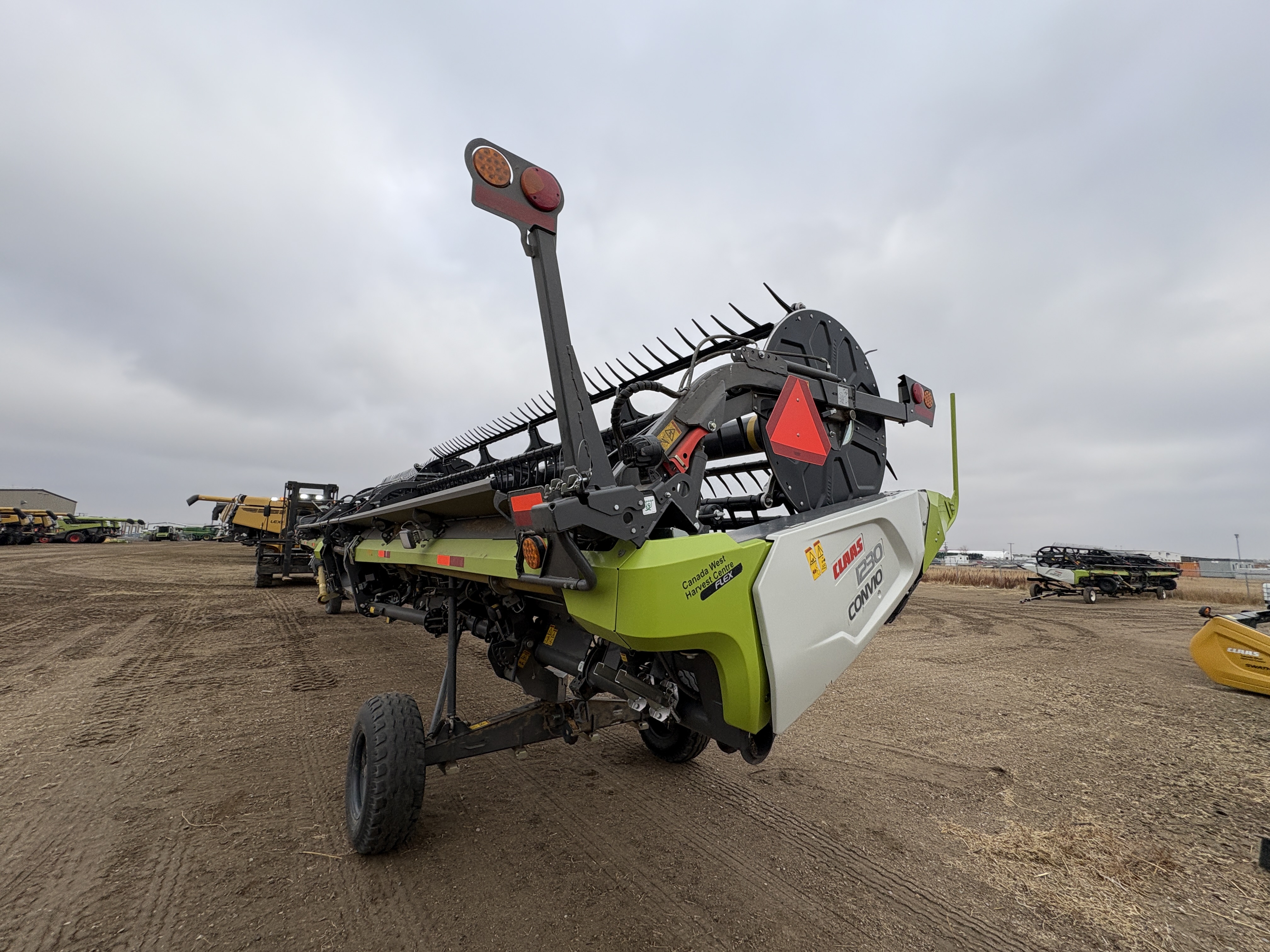 2021 CLAAS Convio Flex 1380 Header Combine