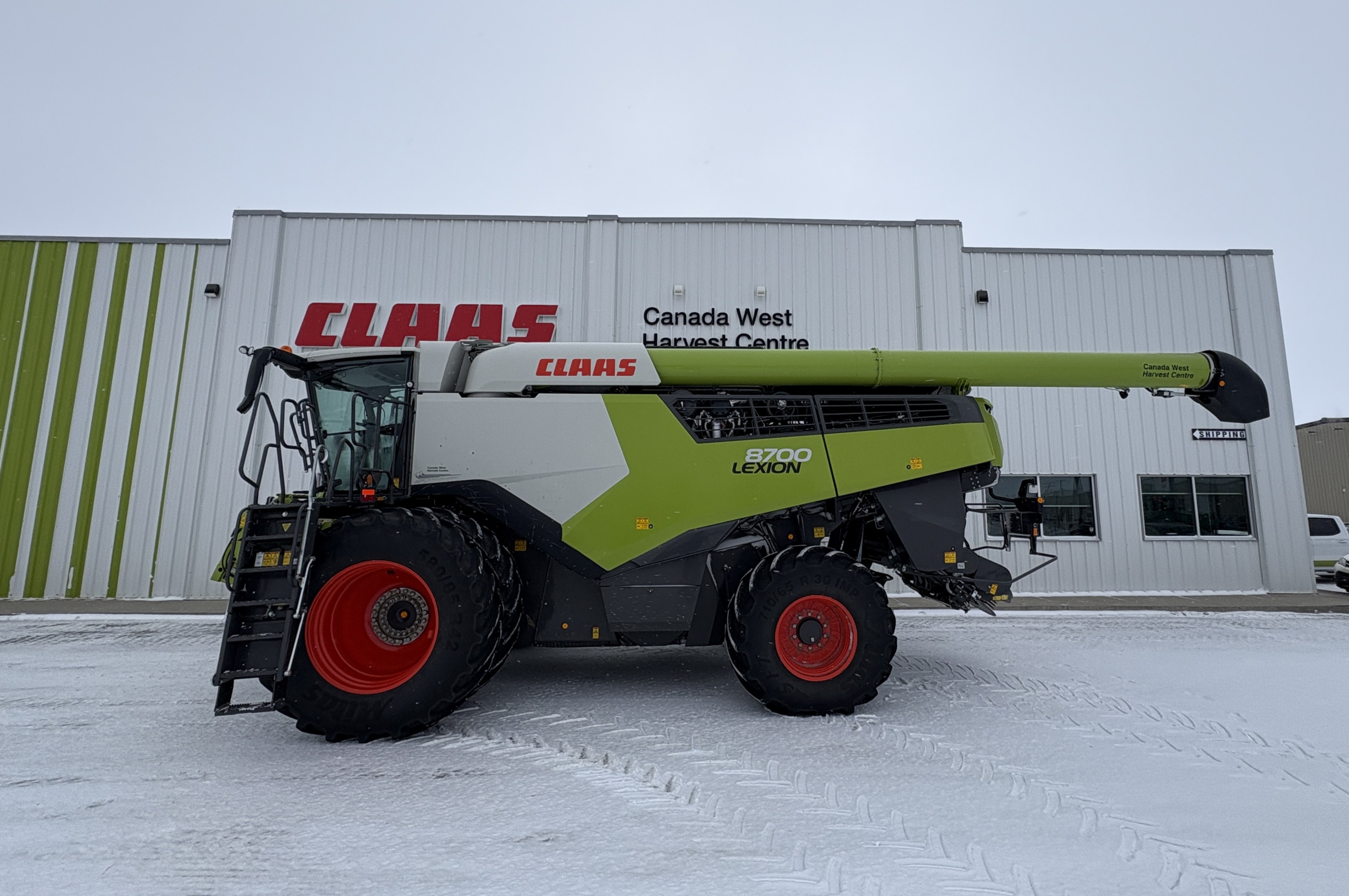 2023 CLAAS 8700 Combine