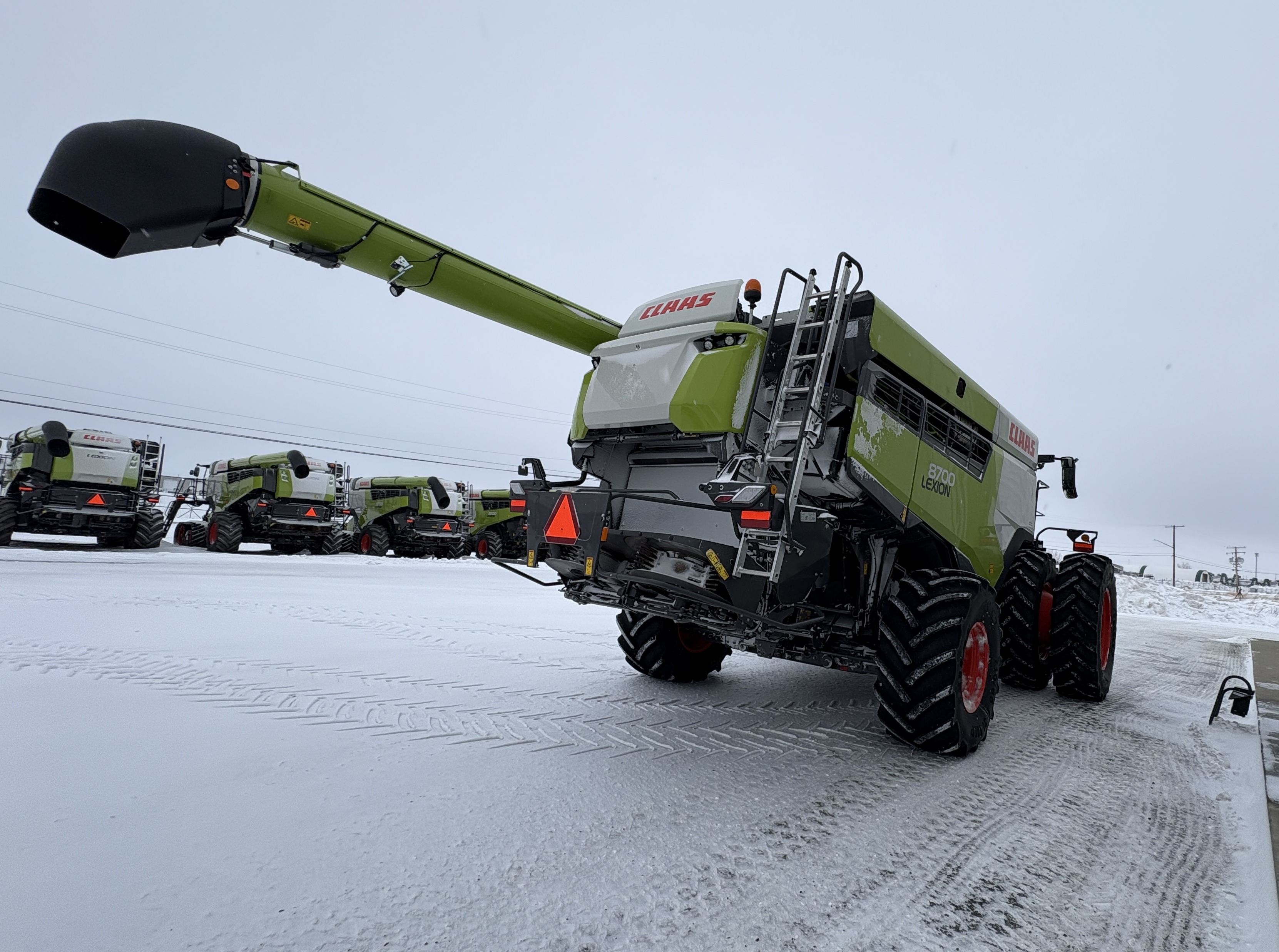 2023 CLAAS 8700 Combine