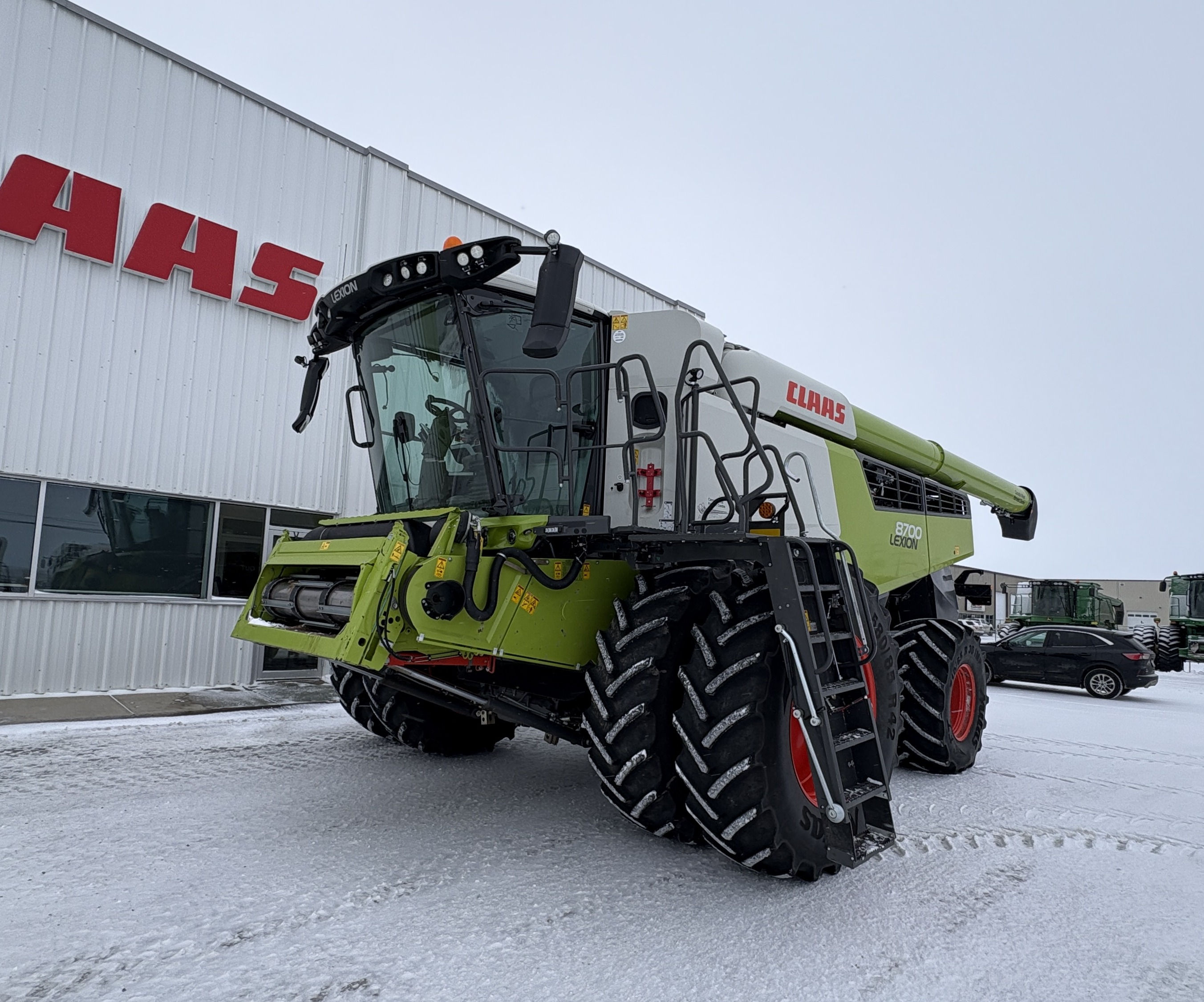 2023 CLAAS 8700 Combine