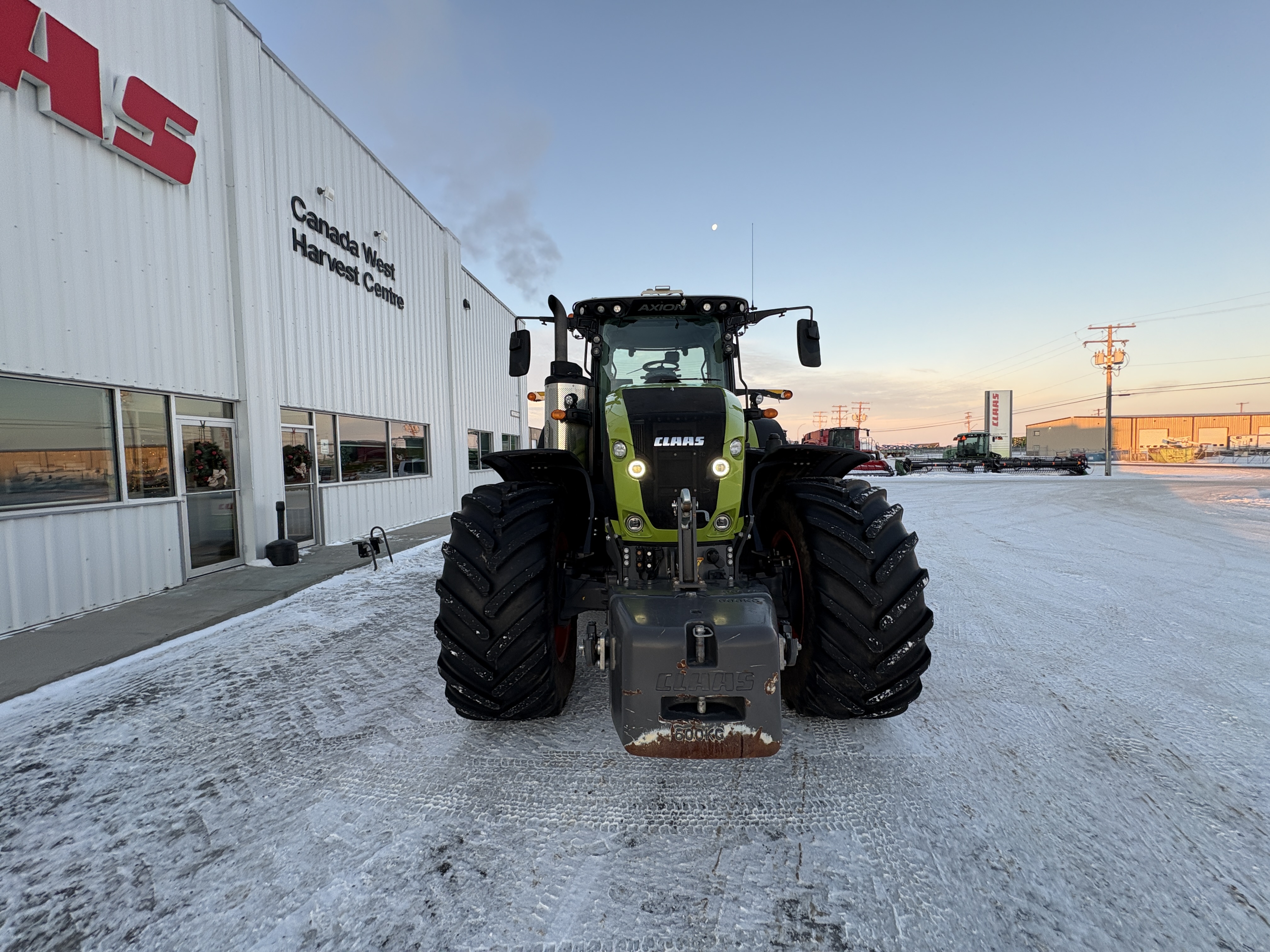 2019 CLAAS 920 Axion Tractor