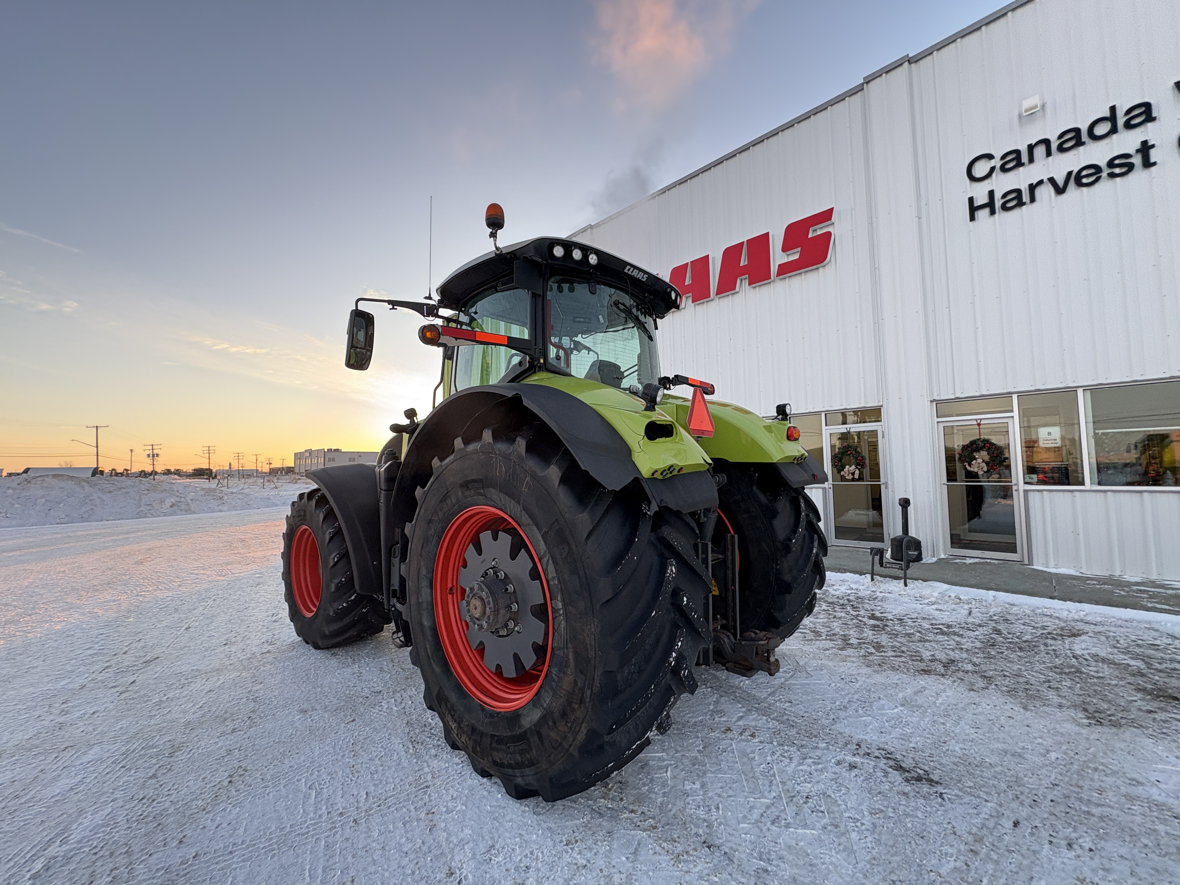 2019 CLAAS 920 Axion Tractor