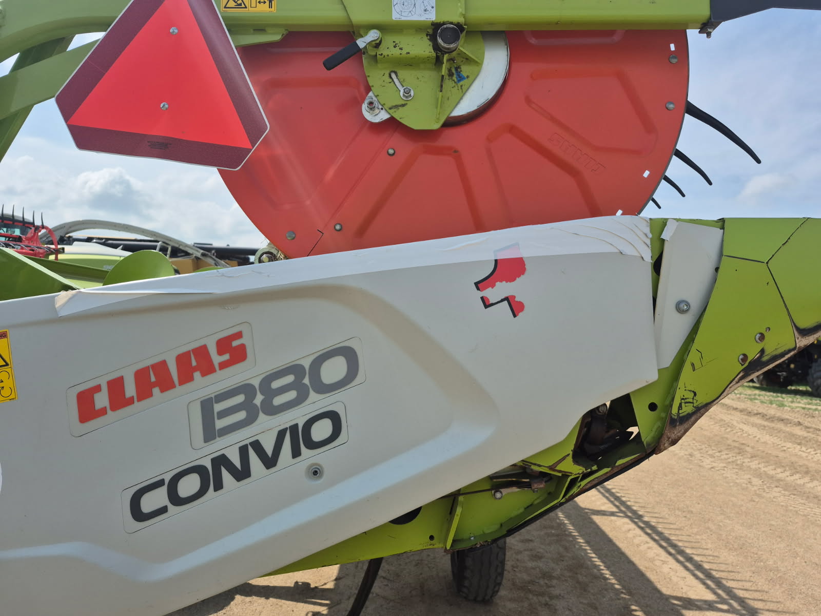 2022 CLAAS Convio Flex 1380 Header Draper Flex