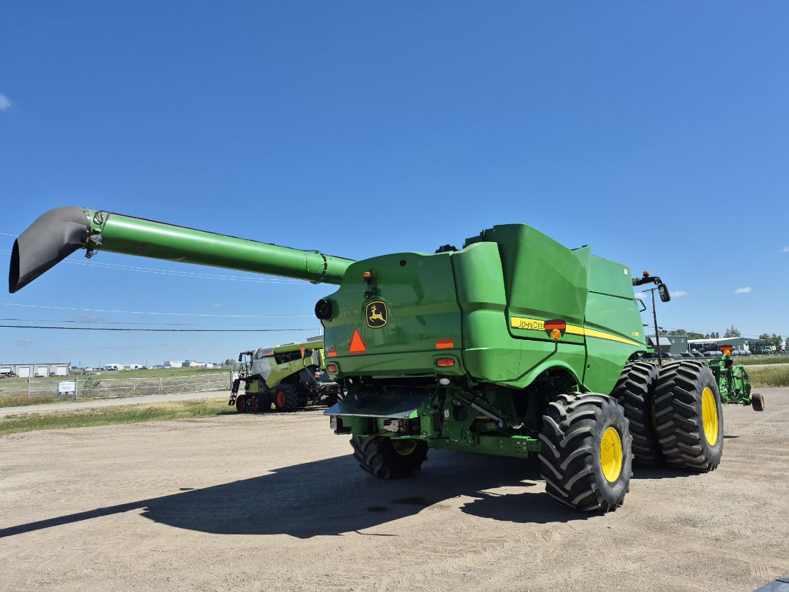 2018 John Deere S790 Combine