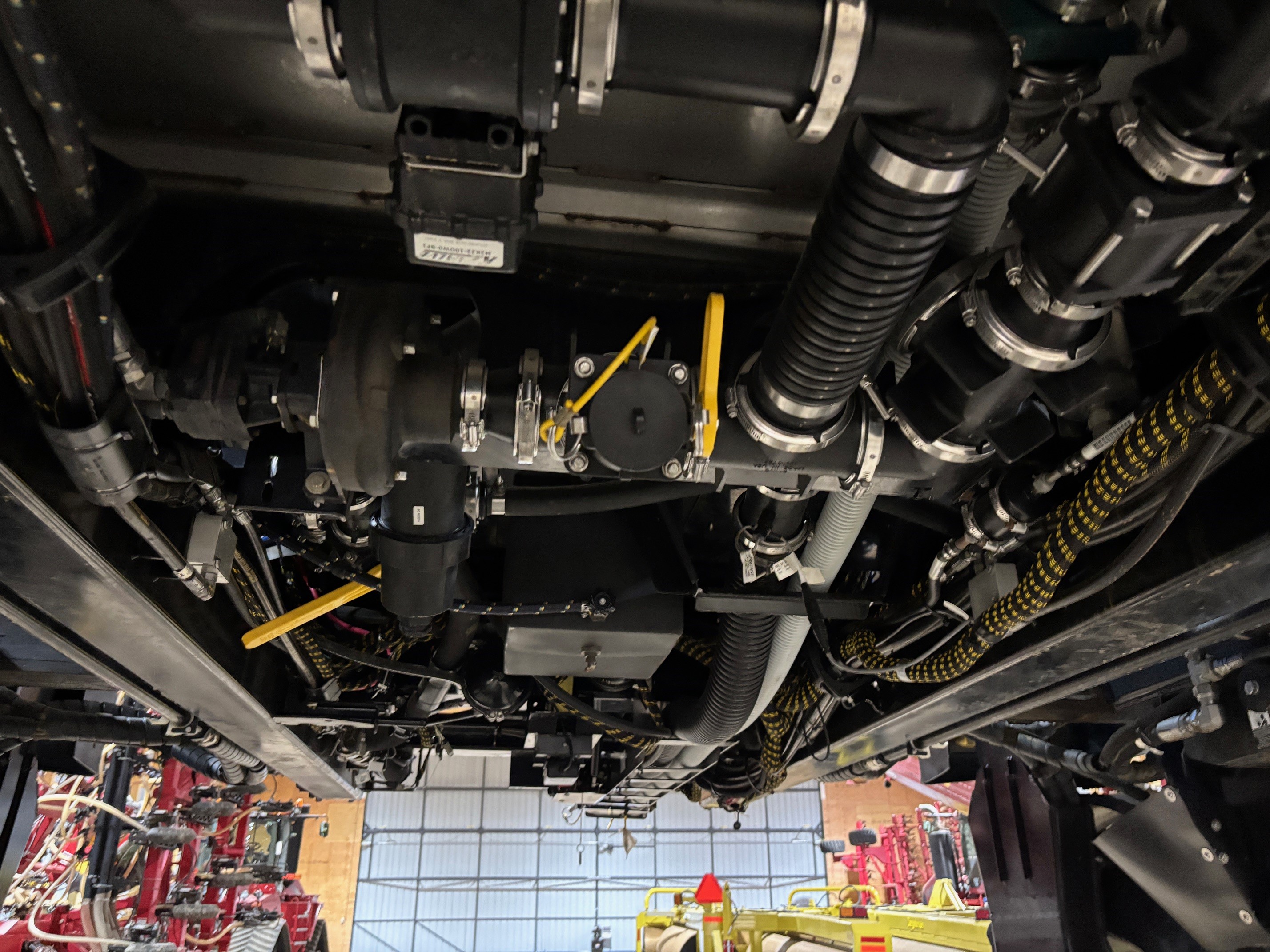 2016 New Holland SP.400F Sprayer/High Clearance