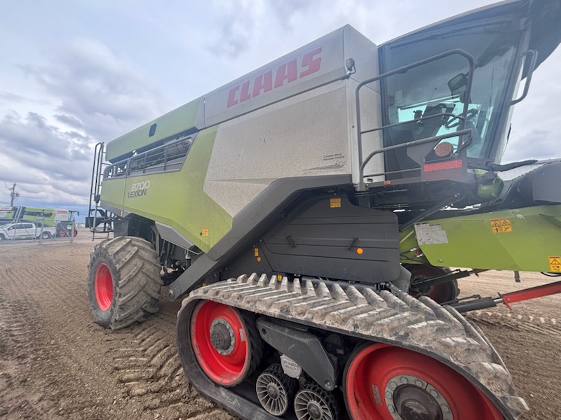 2024 CLAAS 8700TT Combine