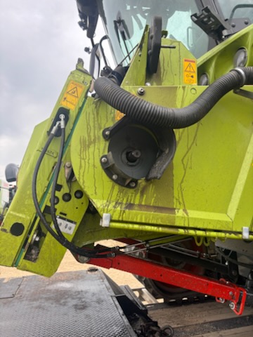 2023 CLAAS 8700TT Combine