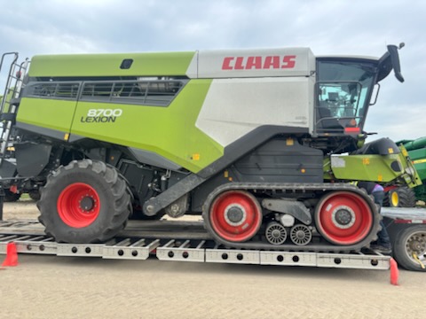 2023 CLAAS 8700TT Combine