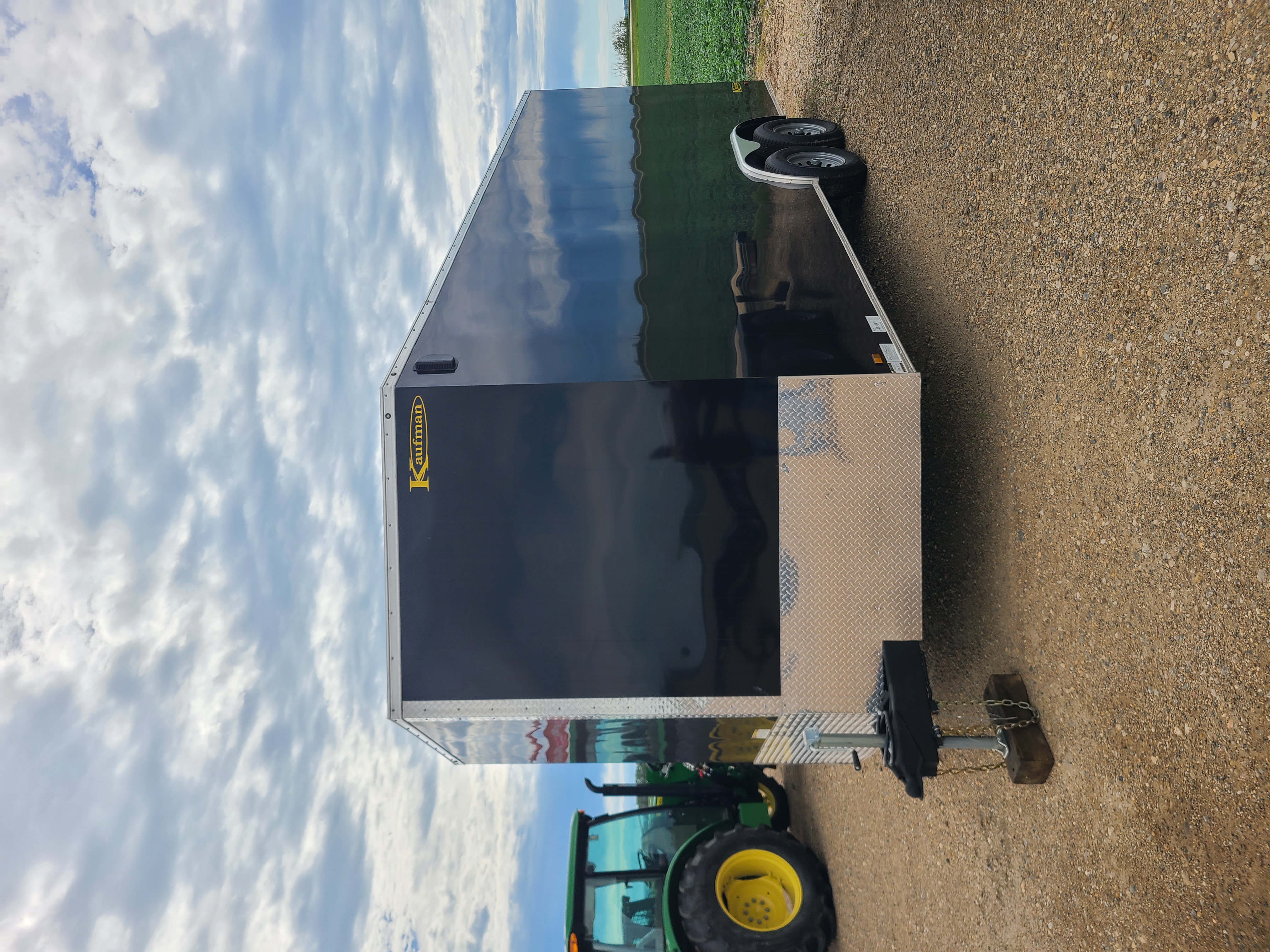 2023 Kaufman DELUXE ENCLOSED TRAILER  8.5’X20’ Trailer/Cargo