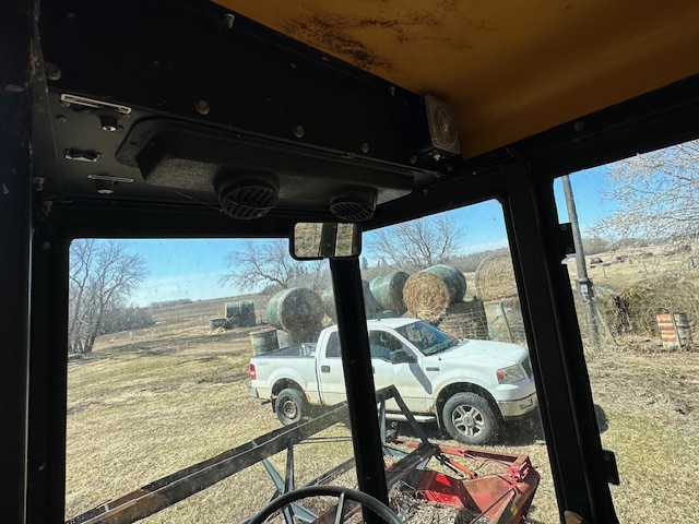 1981 Versatile 4400 Windrower