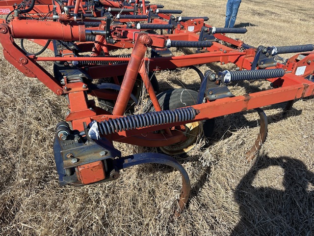 Morris magnum II Chisel Plow