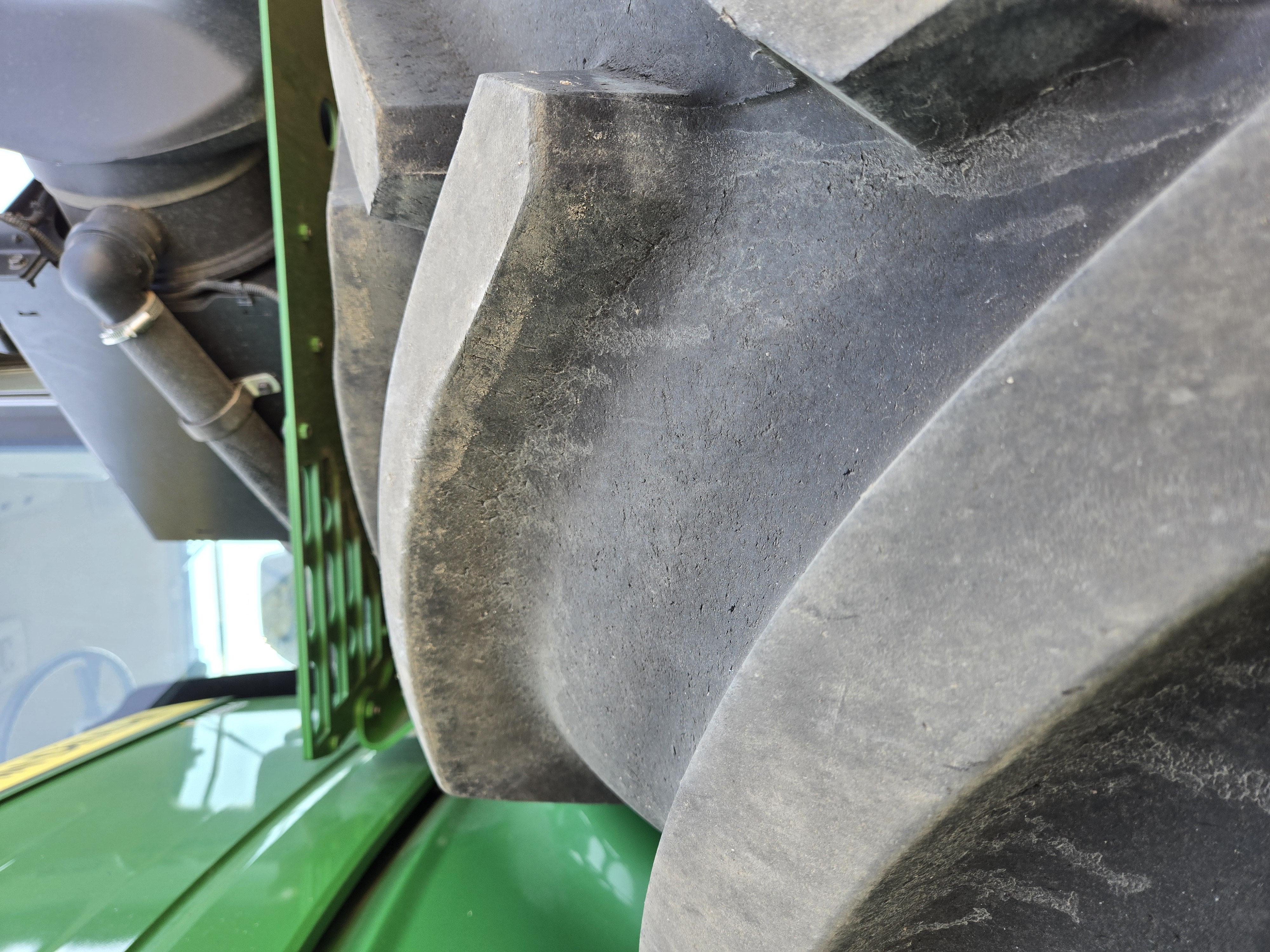 2023 John Deere 9R 640 Tractor