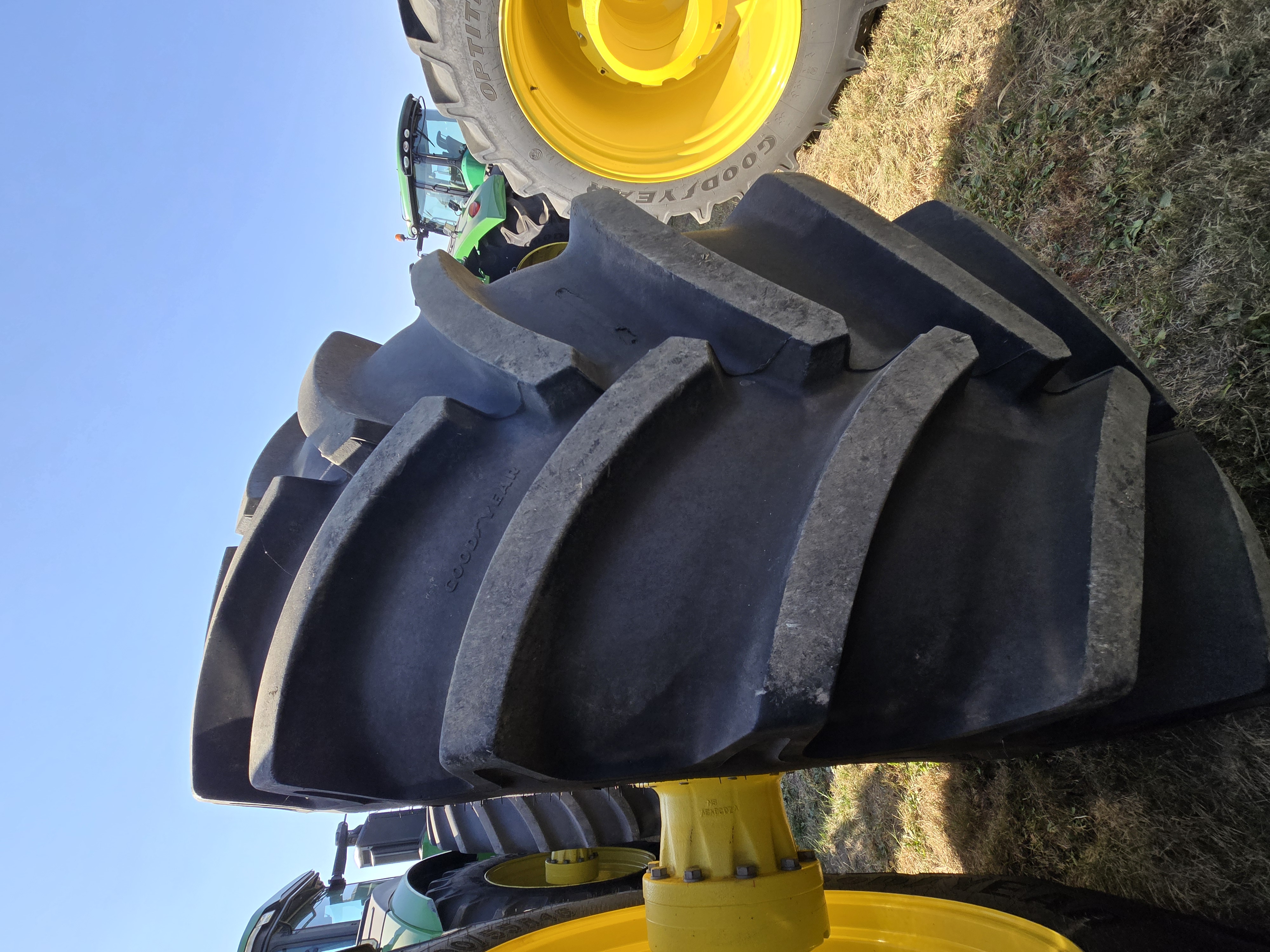 2023 John Deere 9R 640 Tractor