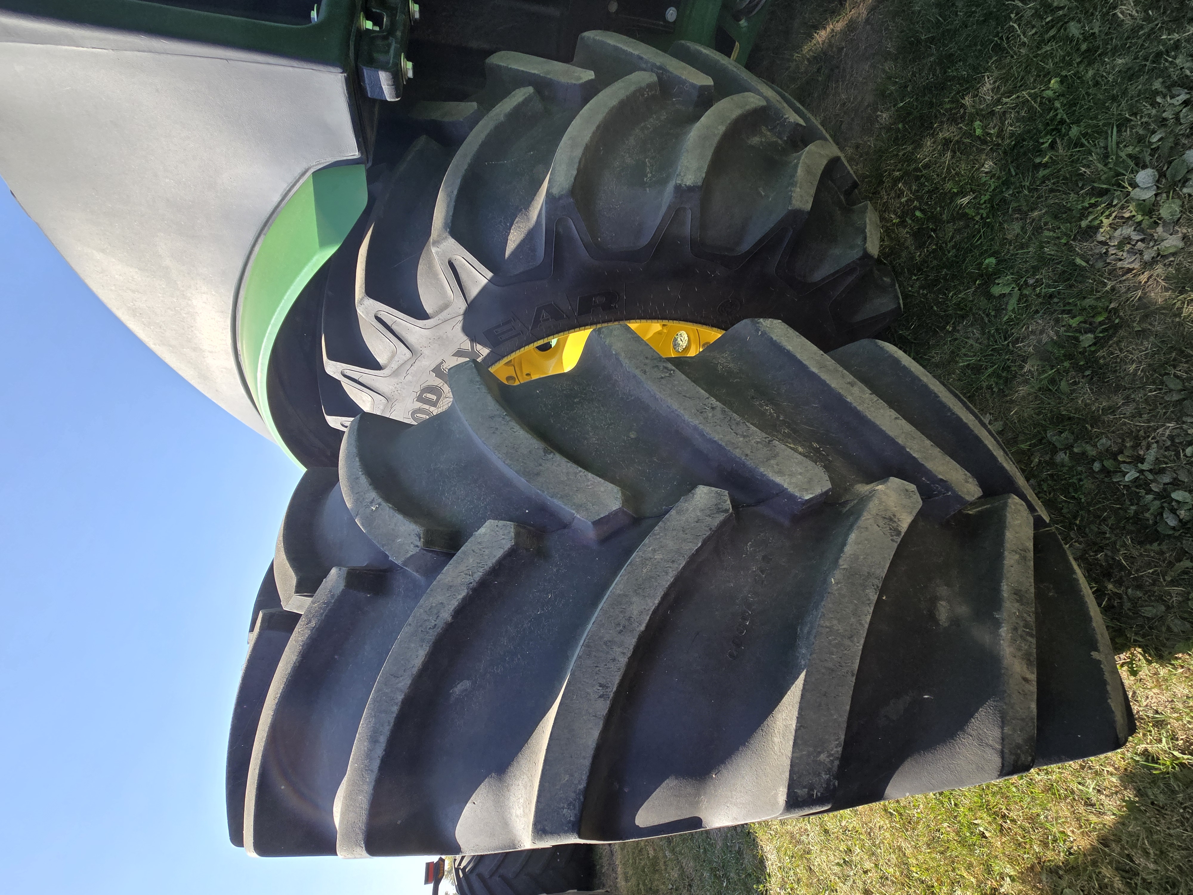 2023 John Deere 9R 640 Tractor