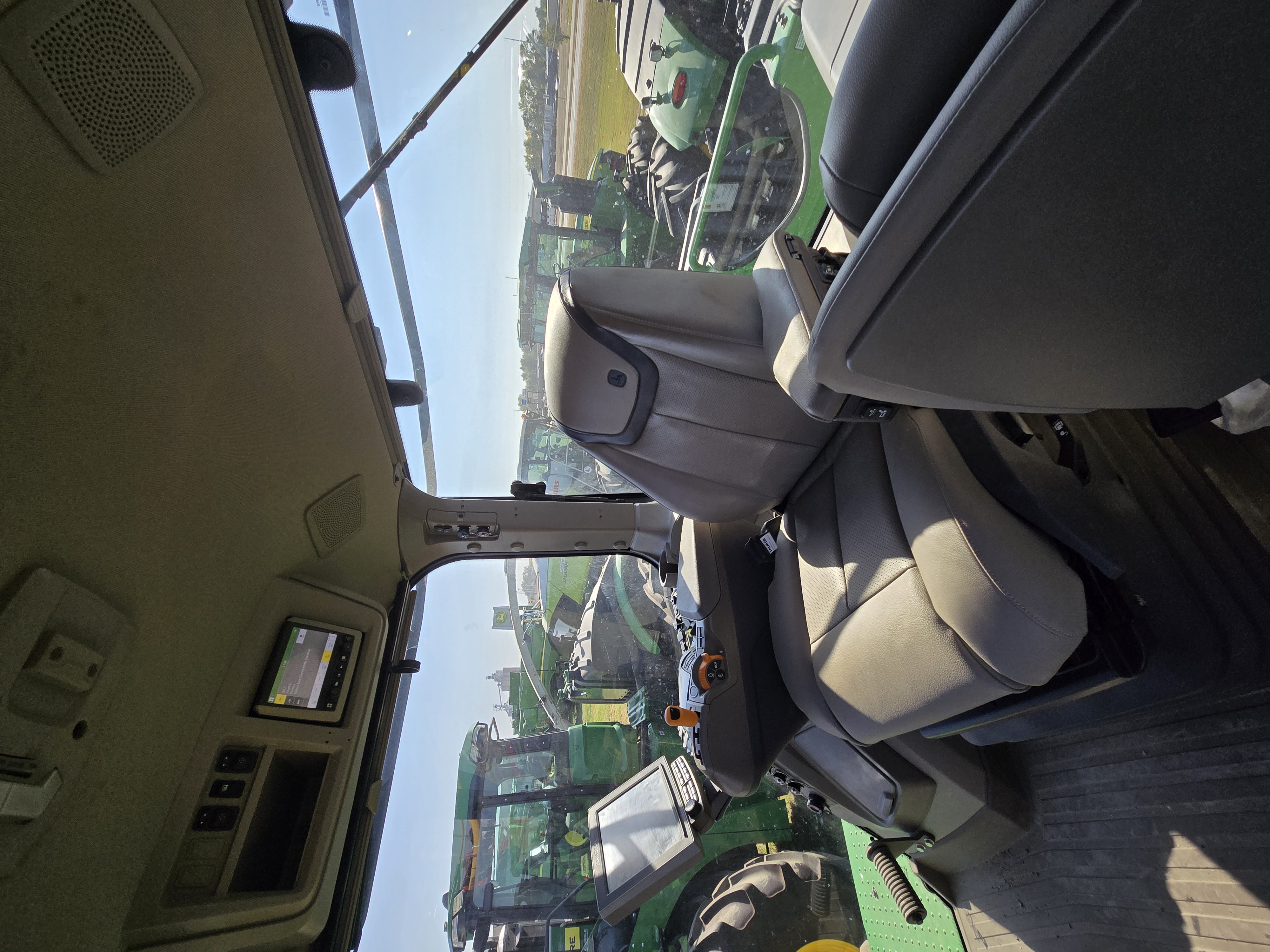 2023 John Deere 9R 640 Tractor
